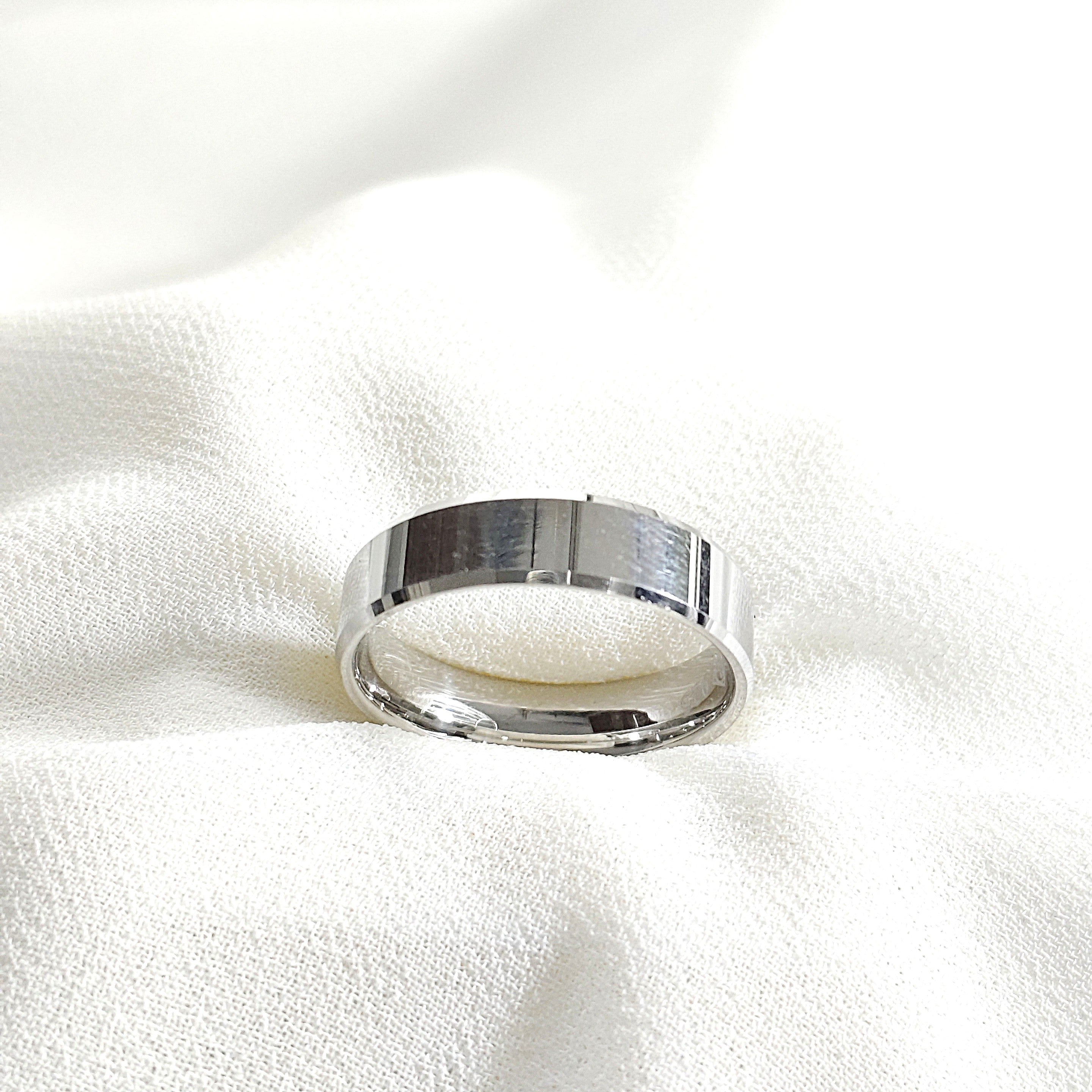 Bague en argent anneau simple poli