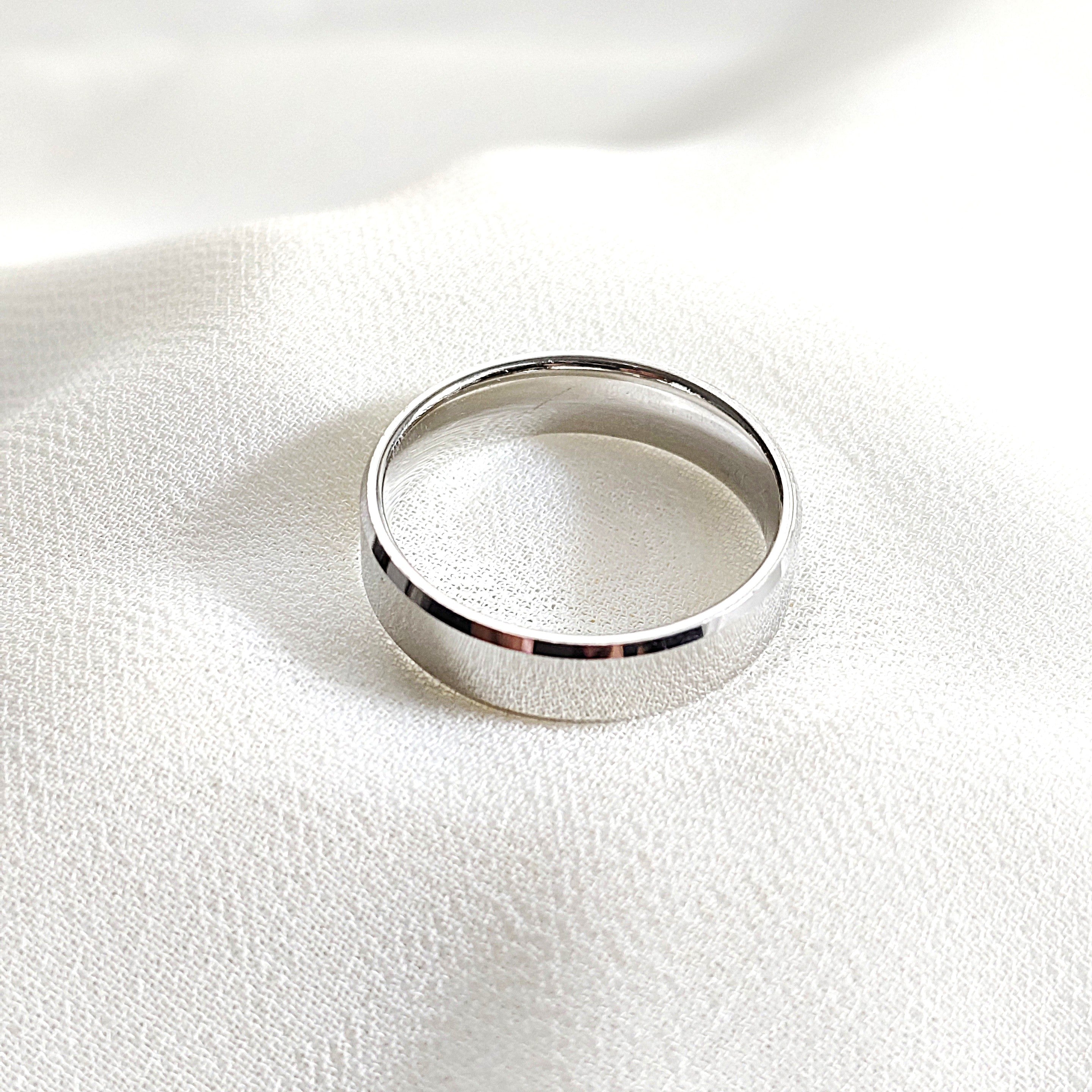 Bague en argent anneau simple poli