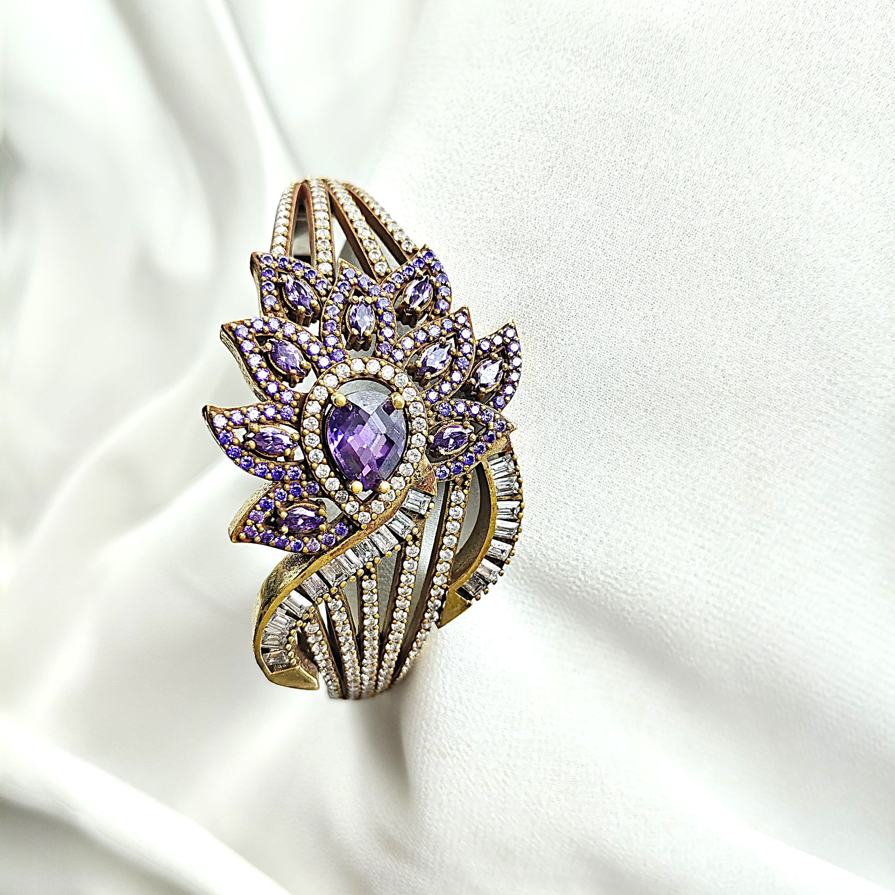 Bracelet Antique en Argent Orné de Saphirs et Zircons – Design Royal et Intemporel