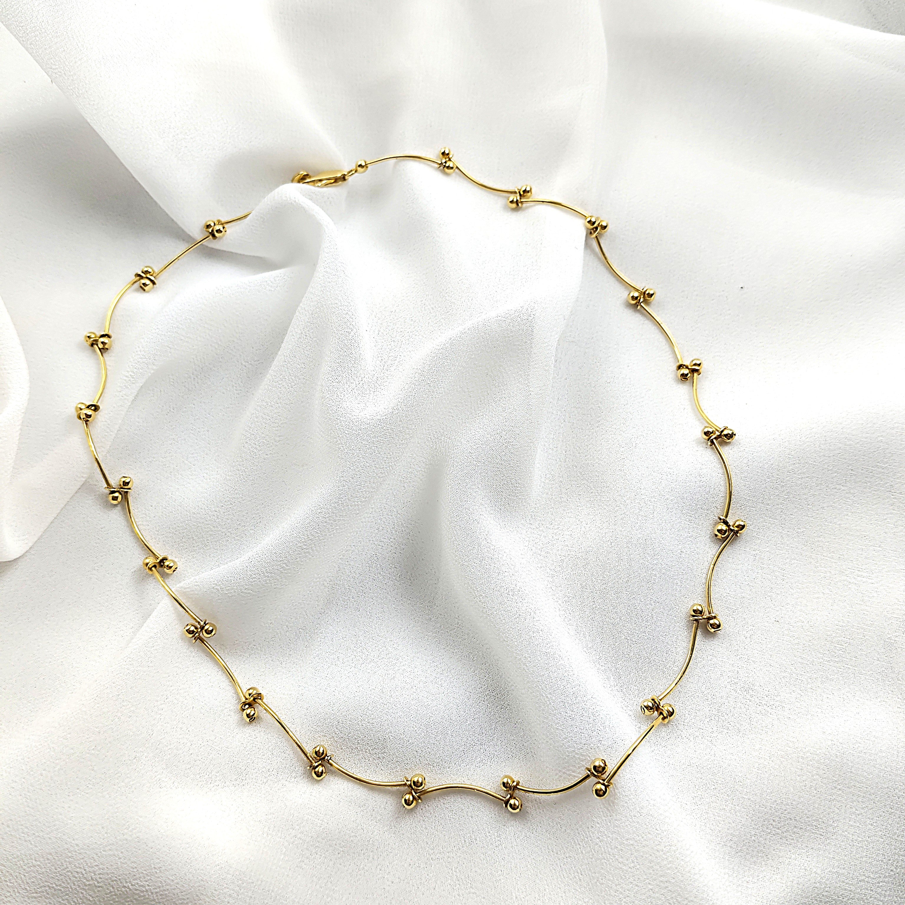 Chaîne perles ondulées en plaqué or – Garantie 10 ans