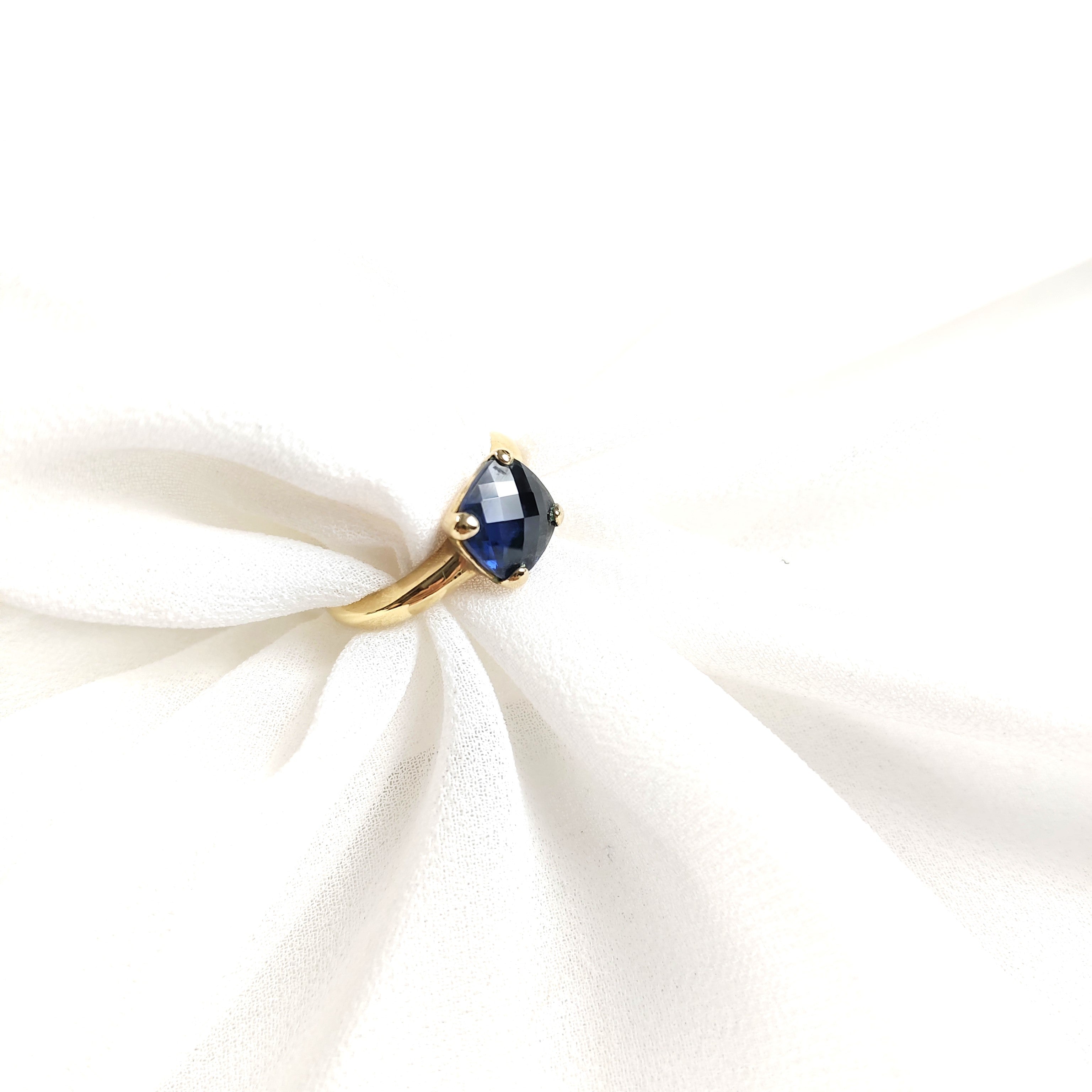 Bague pierre bleue coussin en plaqué or – Garantie 10 ans