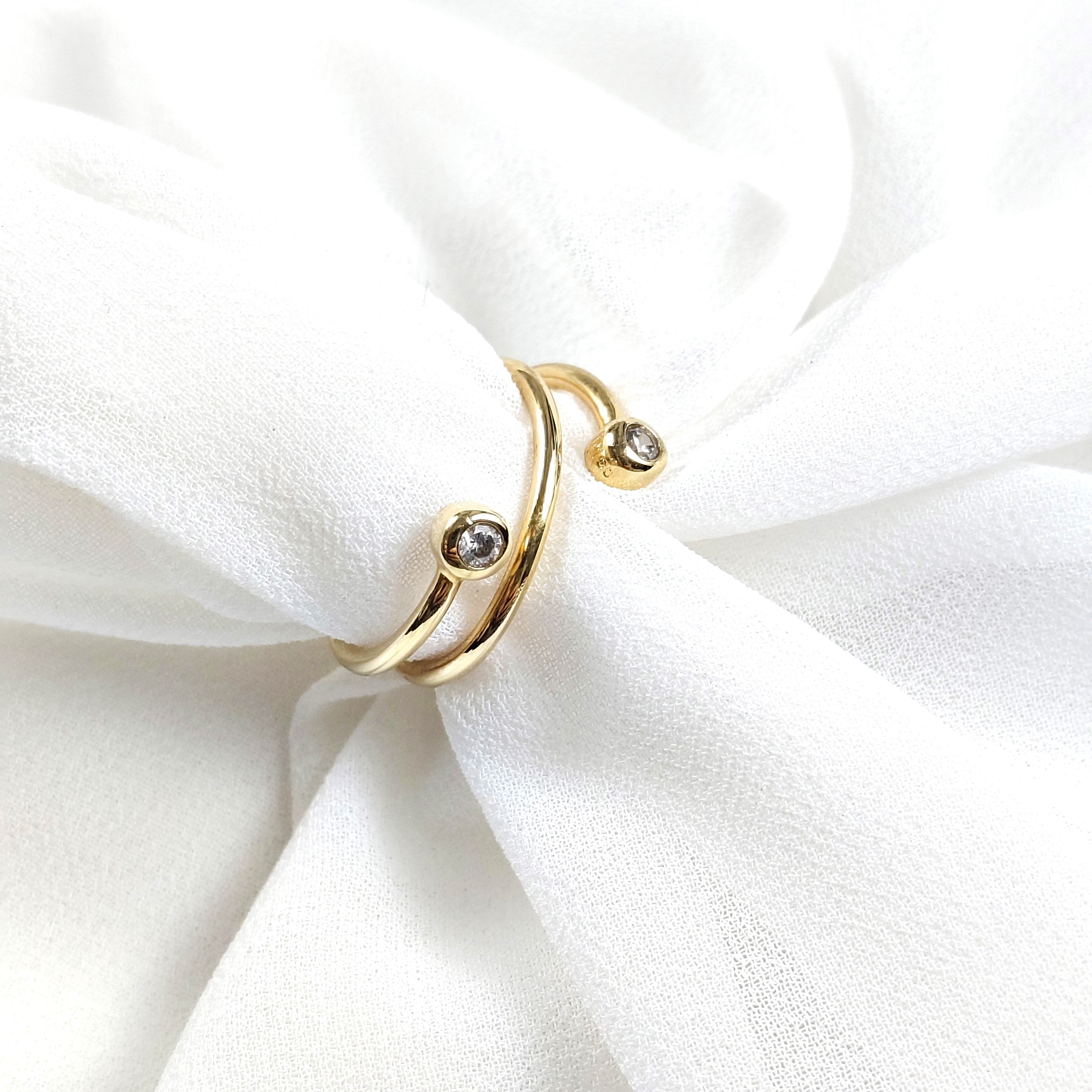 Bague ouverte double zircon en plaqué or – Garantie 10 ans