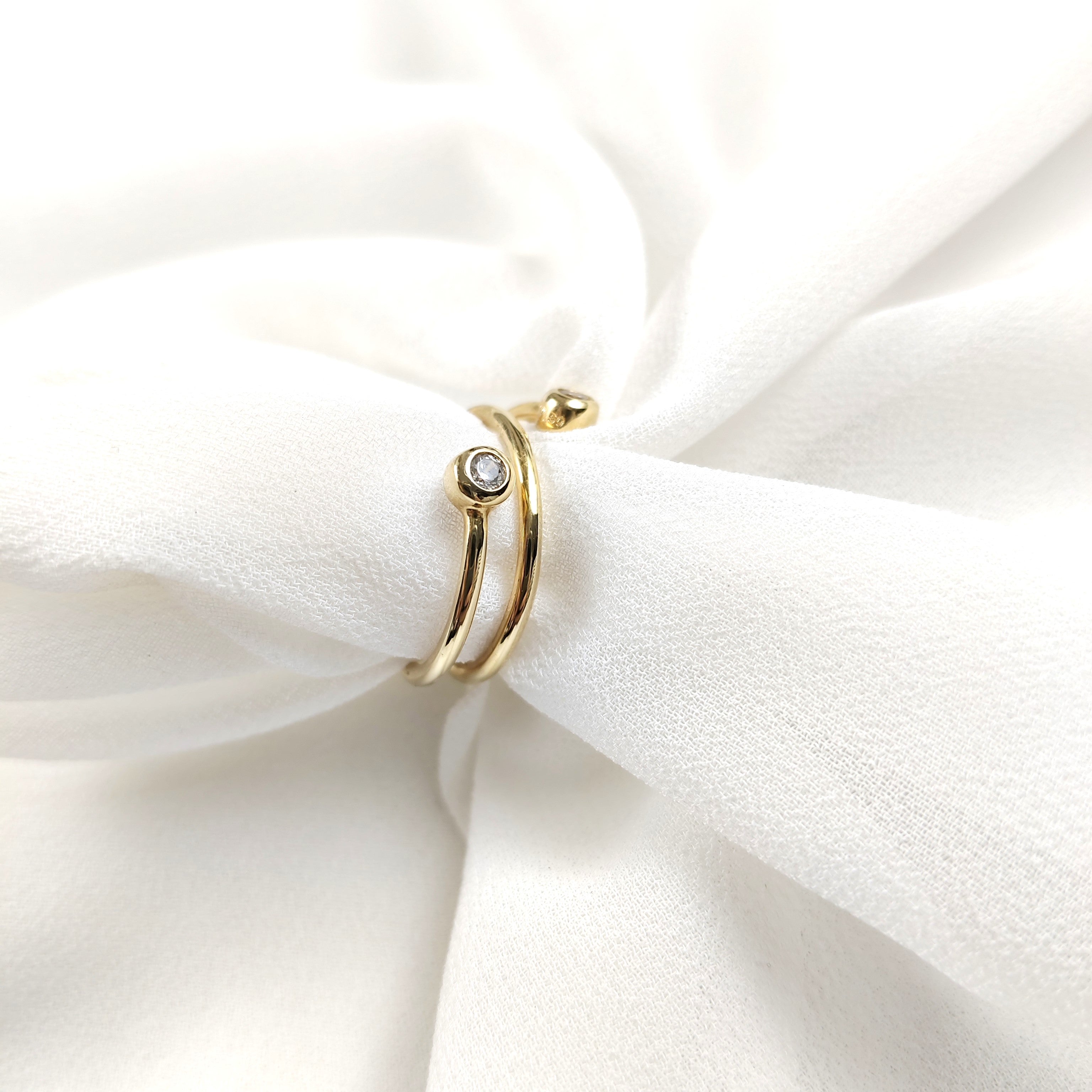 Bague ouverte double zircon en plaqué or – Garantie 10 ans