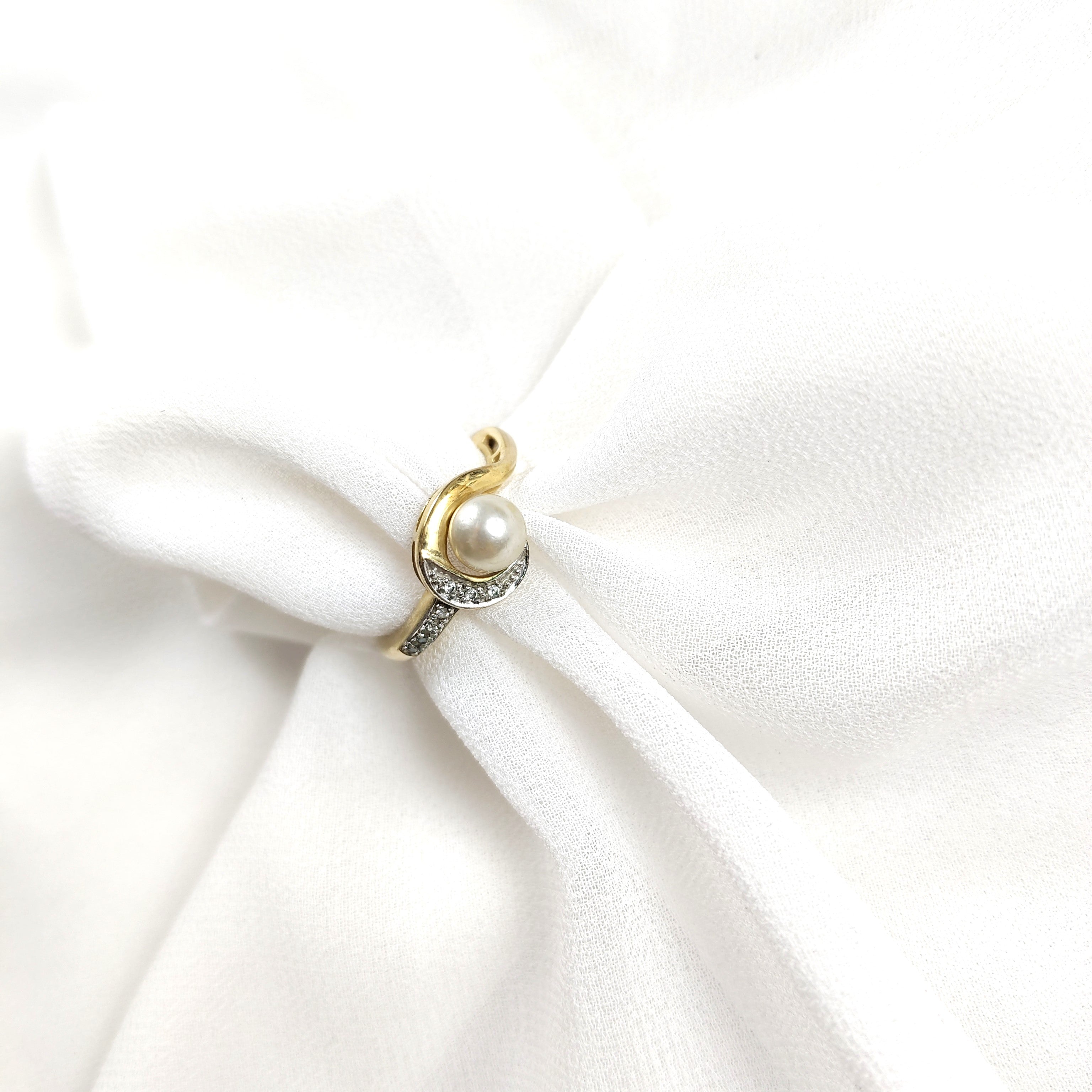 Bague perle et zircons en plaqué or – Garantie 10 ans