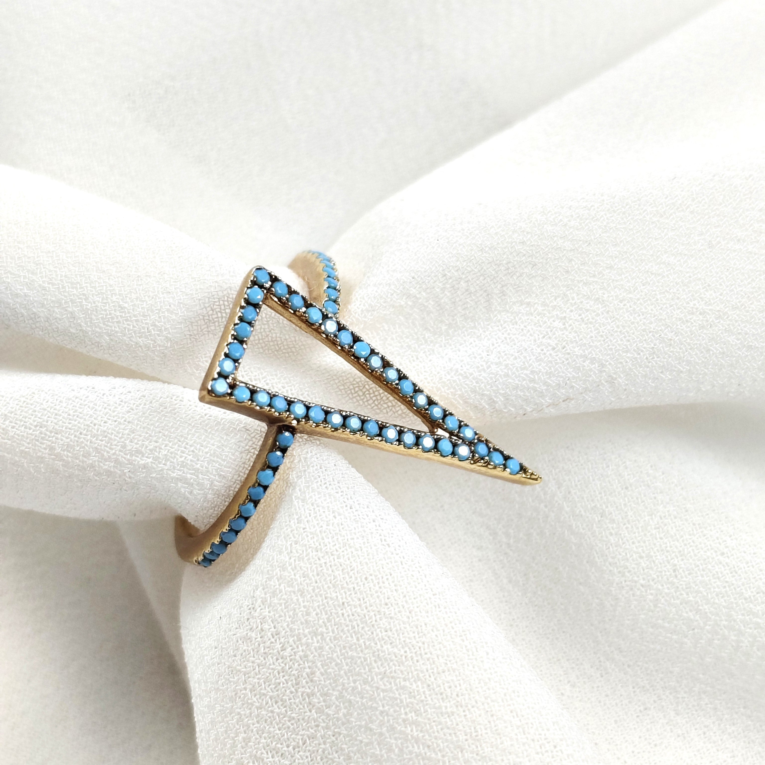 Bague triangle turquoise en plaqué or – Garantie 10 ans