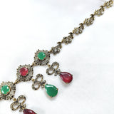 Jbine antique en bronze avec boucles assorties – pierres rouges et vertes