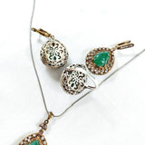 Parure antique en bronze et argent – Élégance impériale aux pierres vert émeraude
