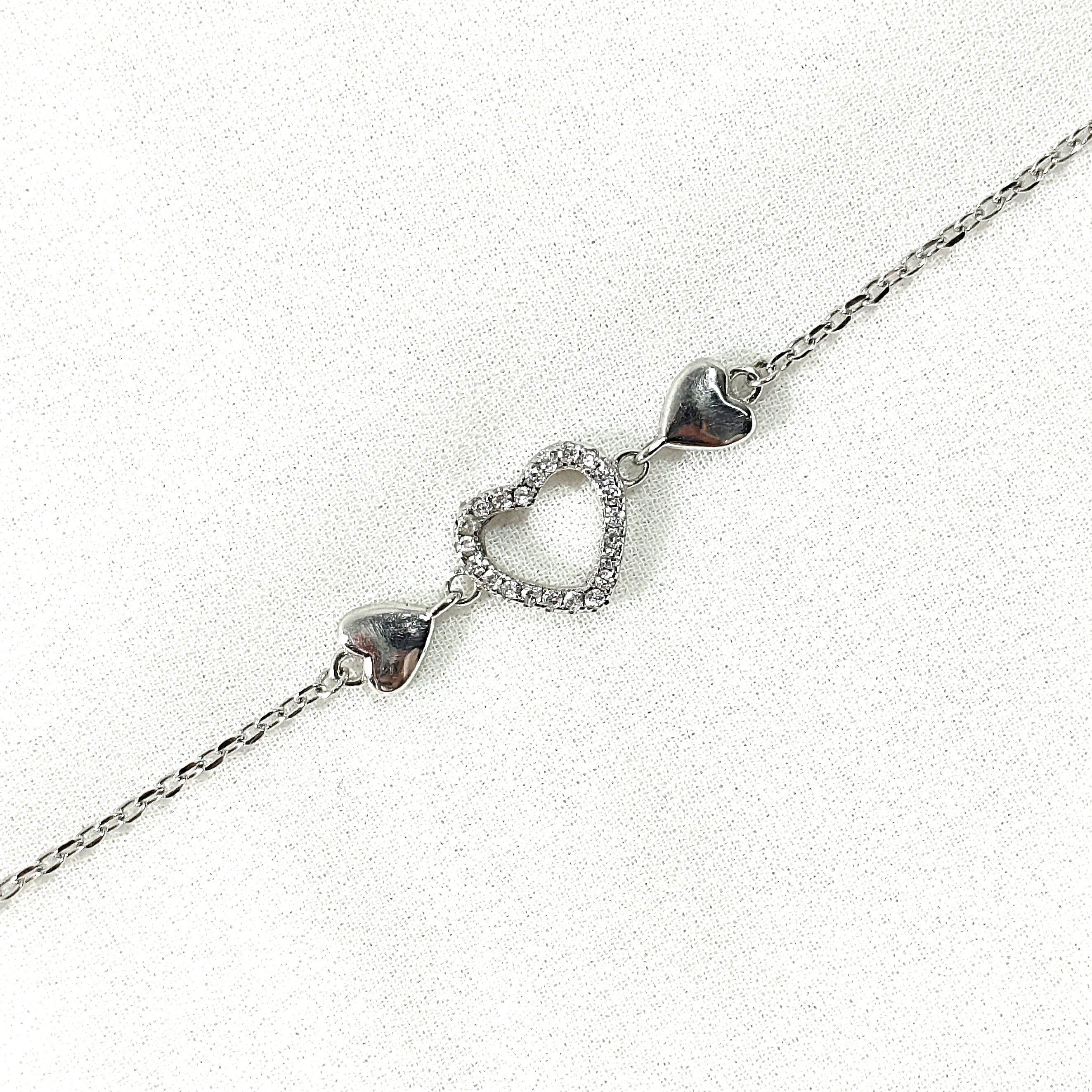 Gourmette Trio de Cœurs en Argent – Tendresse & Brillance