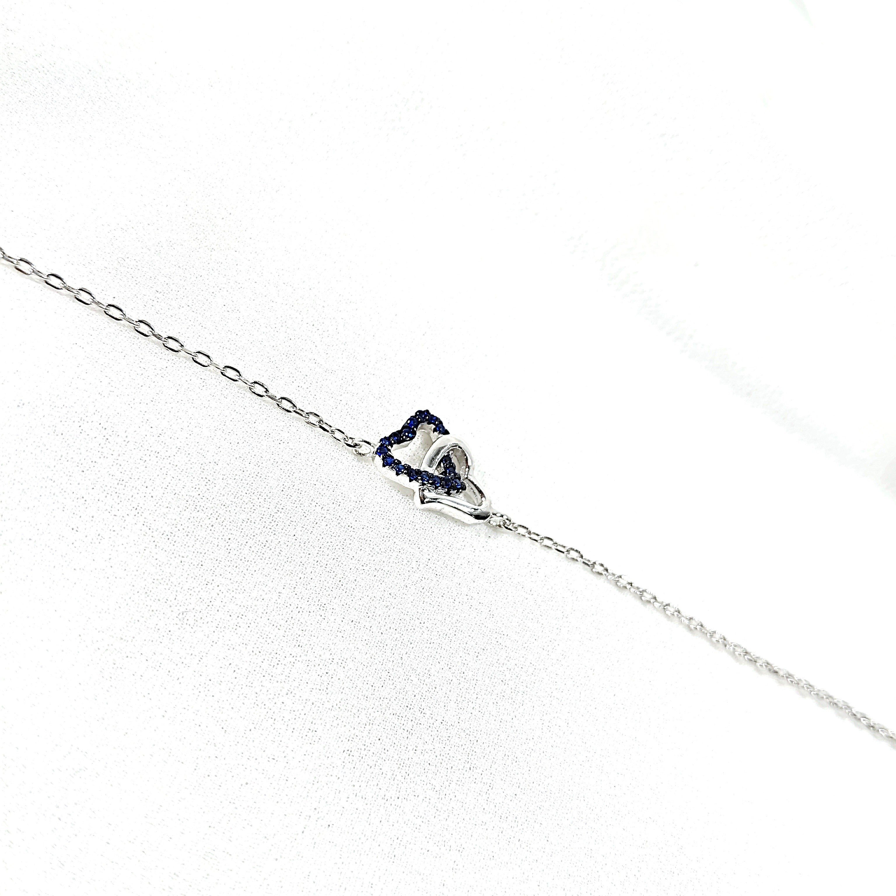 Gourmette Cœurs Entrelacés en Argent – Amour Éternel & Élégance Bleutée