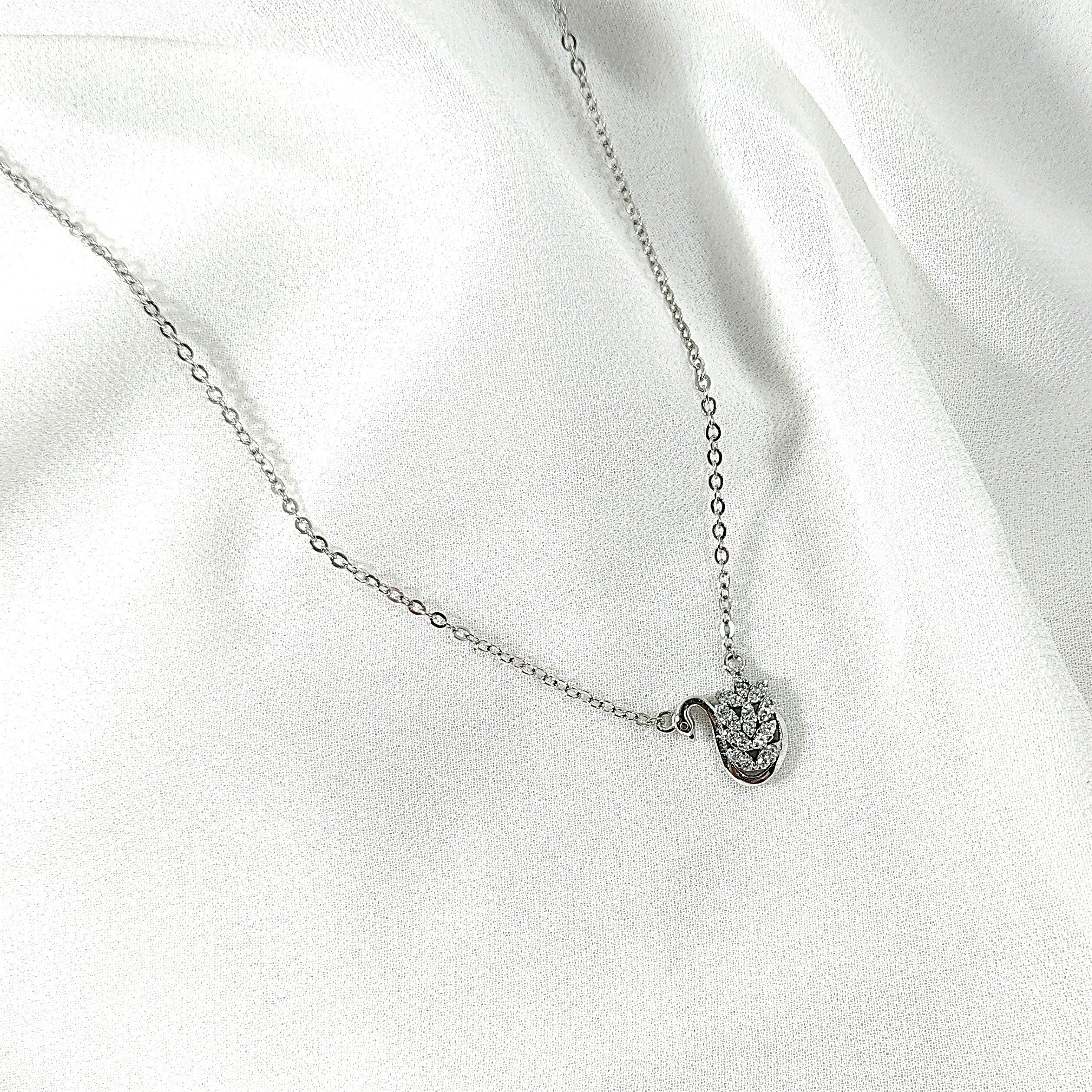 Collier Feuille d'Éclat en Argent – Élégance Naturelle & Brillance Intemporelle