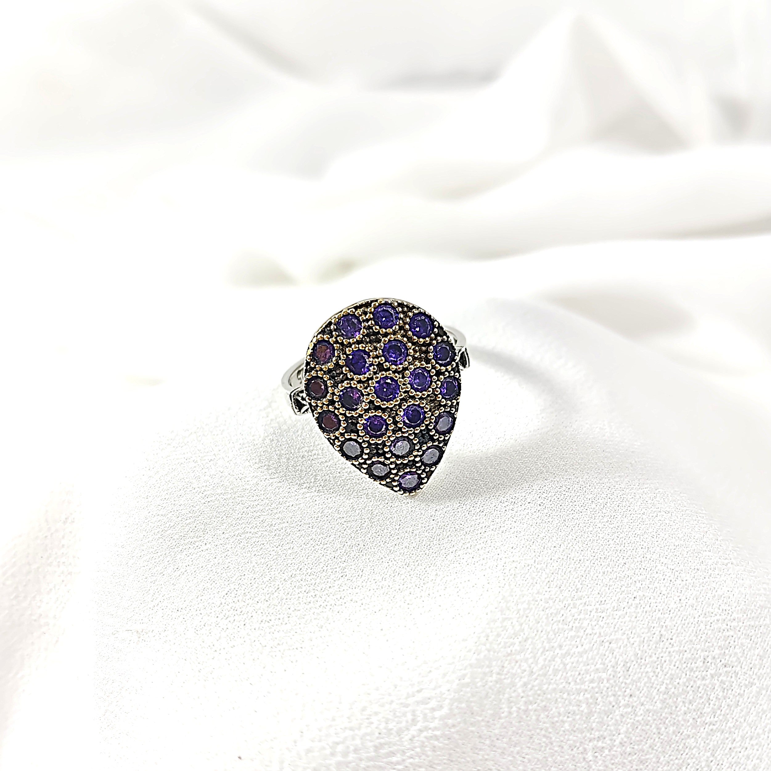 Bague Vintage Dôme – Style Antique avec Pierres