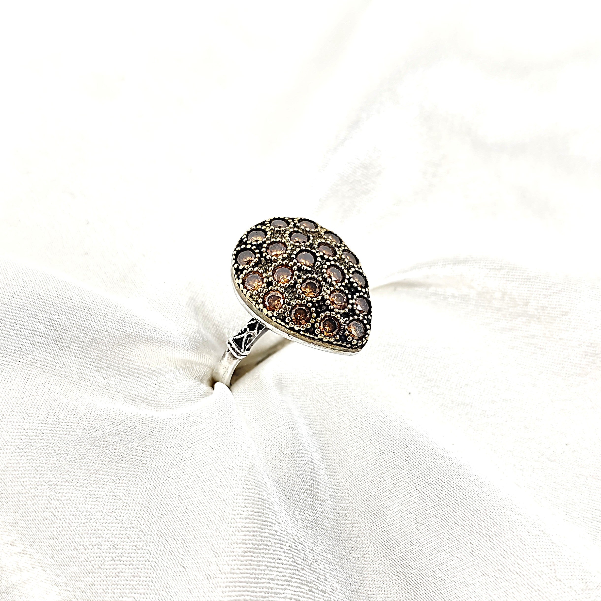 Bague Vintage Dôme – Style Antique avec Pierres