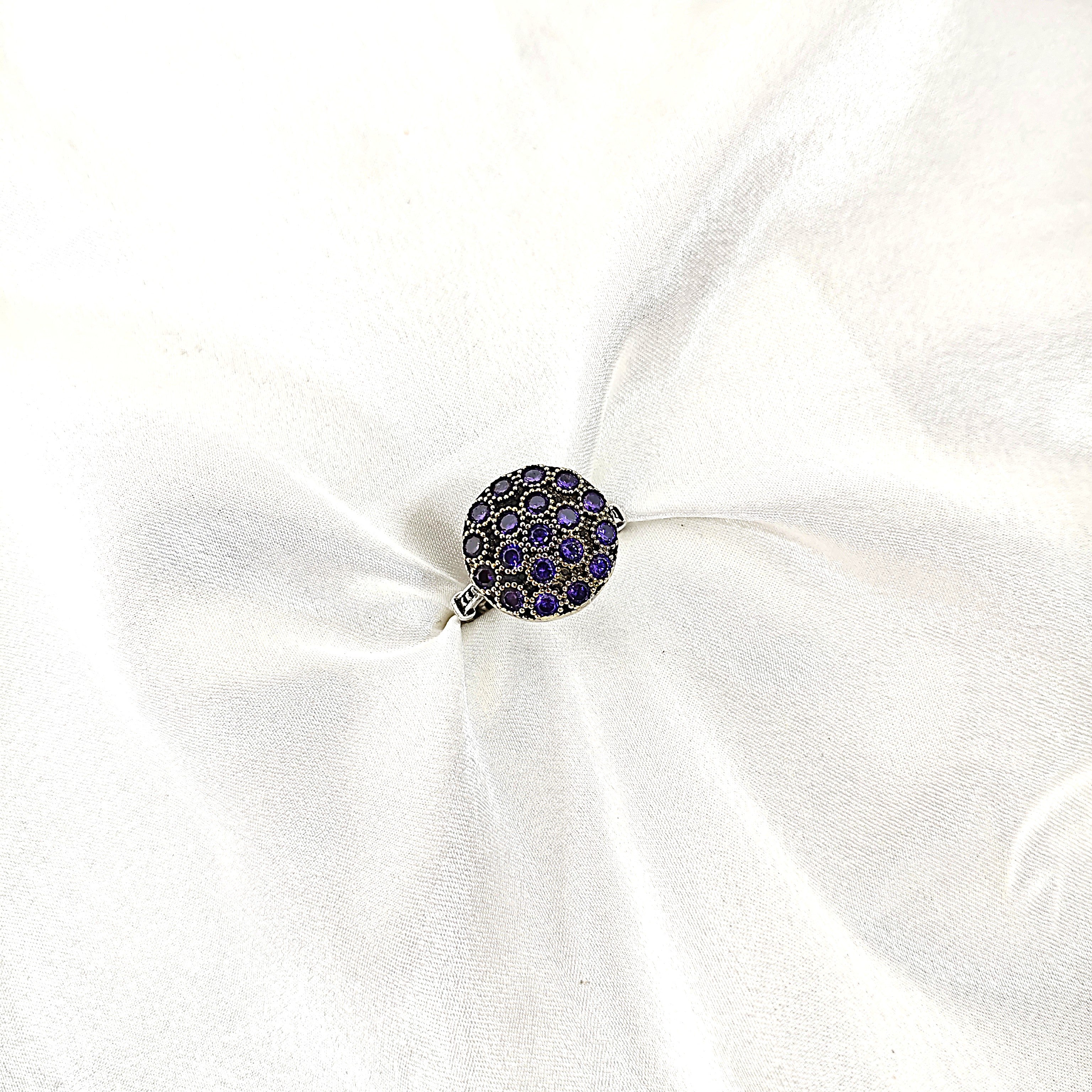 Bague Antique Ronde – Design Vintage avec Pierres Violettes