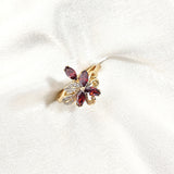Bague Fleur Xuping Plaqué Or & Zircons Bordeaux – Élégance Florale