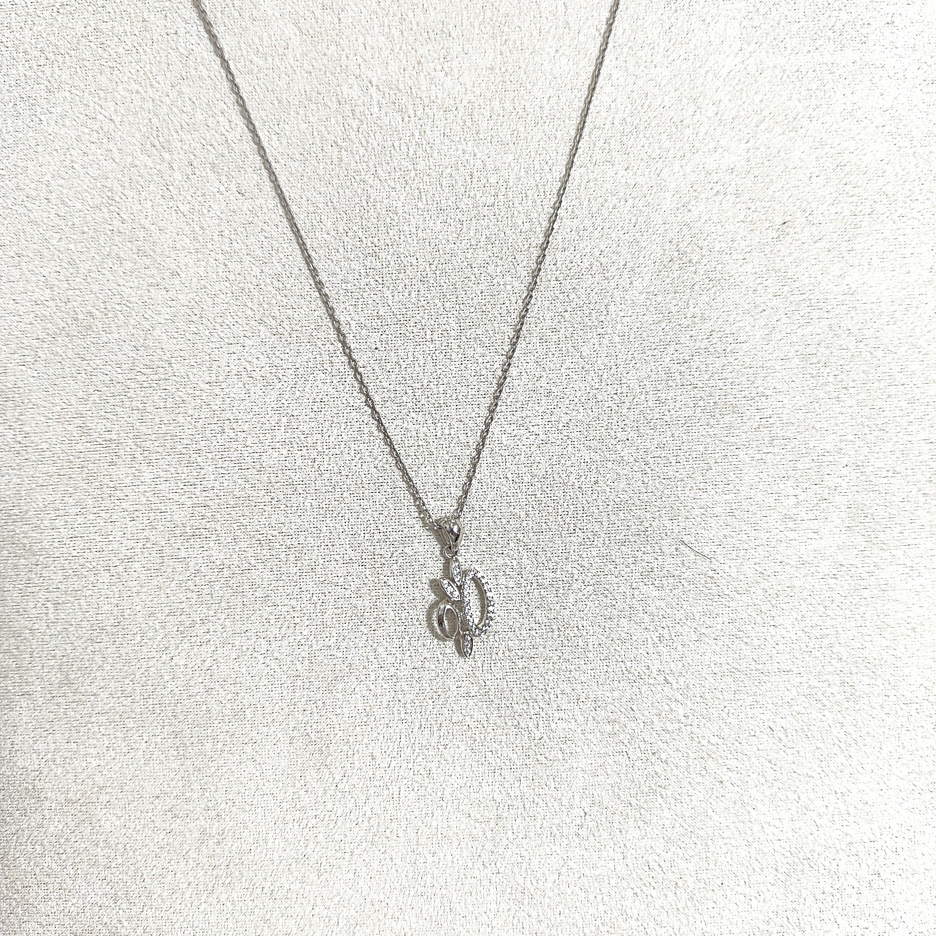 Chaîne Élégance Infinity – Argent Rhodié & Cristaux