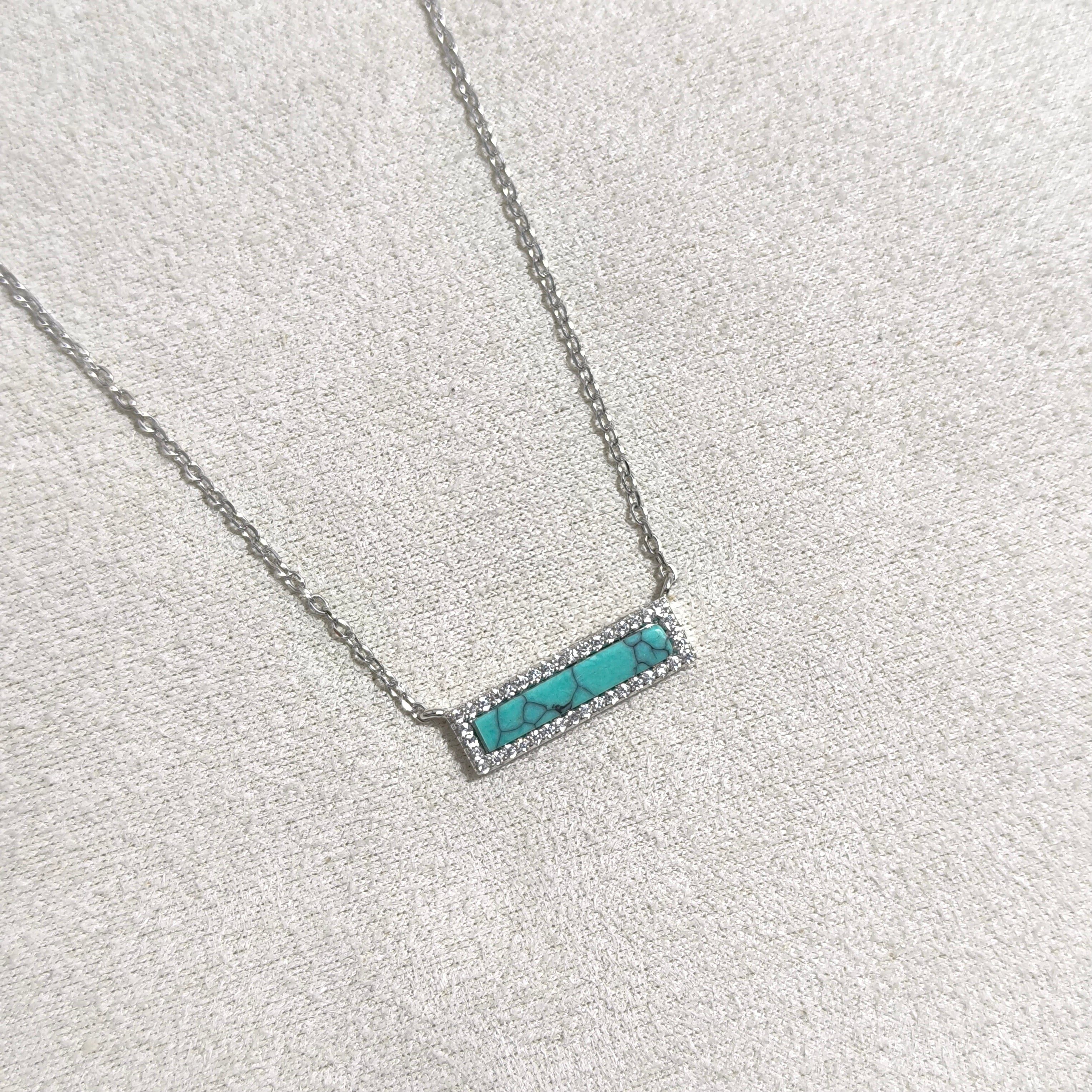 Chaîne Minimaliste Turquoise – Argent Rhodié & Pierre Naturelle
