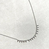 Chaîne Pointes Élégantes – Argent Rhodié au Design Moderne