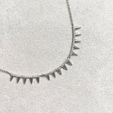 Chaîne Pointes Élégantes – Argent Rhodié au Design Moderne