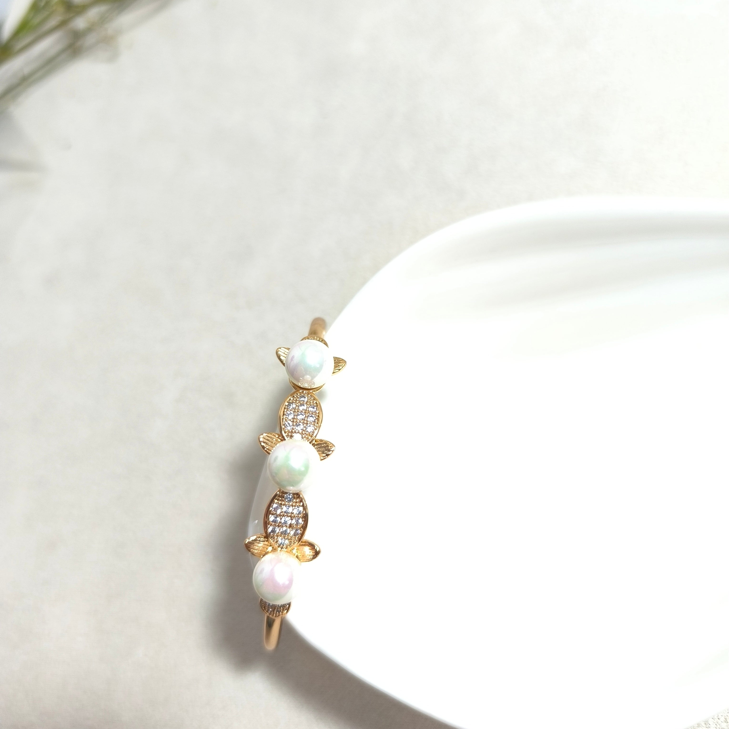 Bracelet Élégance Perle Royale plaque or xuping