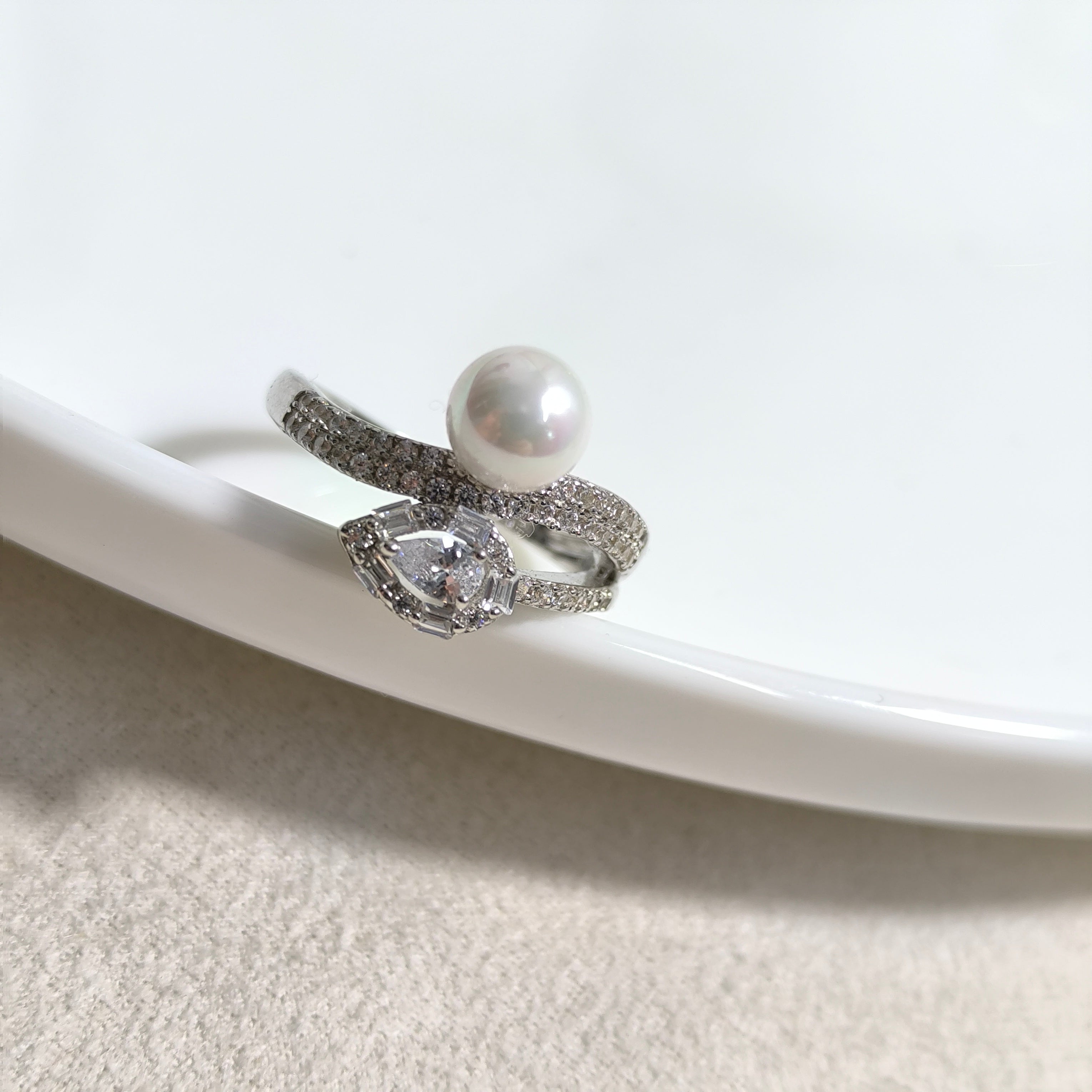 Bague Élégance Perle & Cristal – Luxe Raffiné