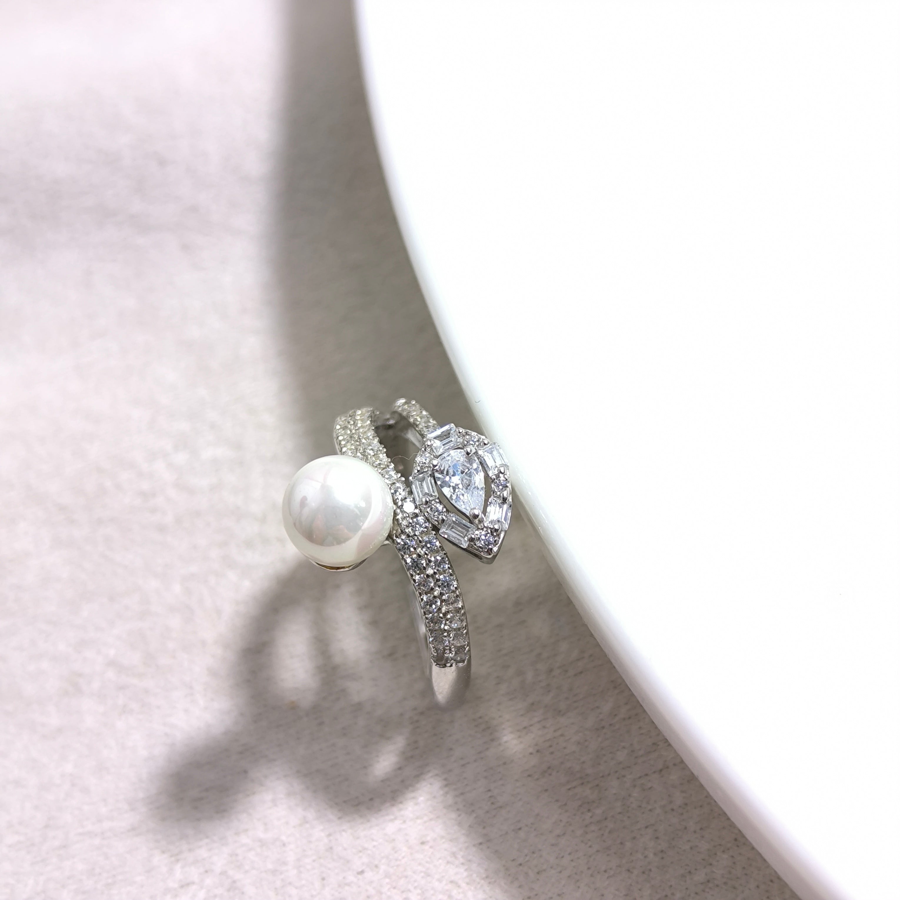 Bague Élégance Perle & Cristal – Luxe Raffiné