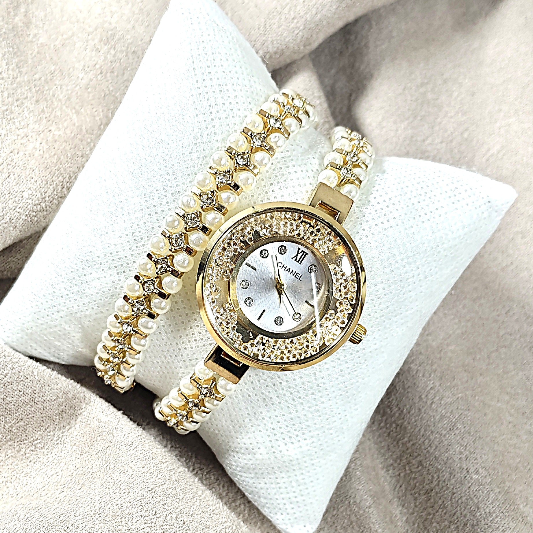 Montre Élégance Perle & Cristaux – Bracelet Doré Luxe Femme