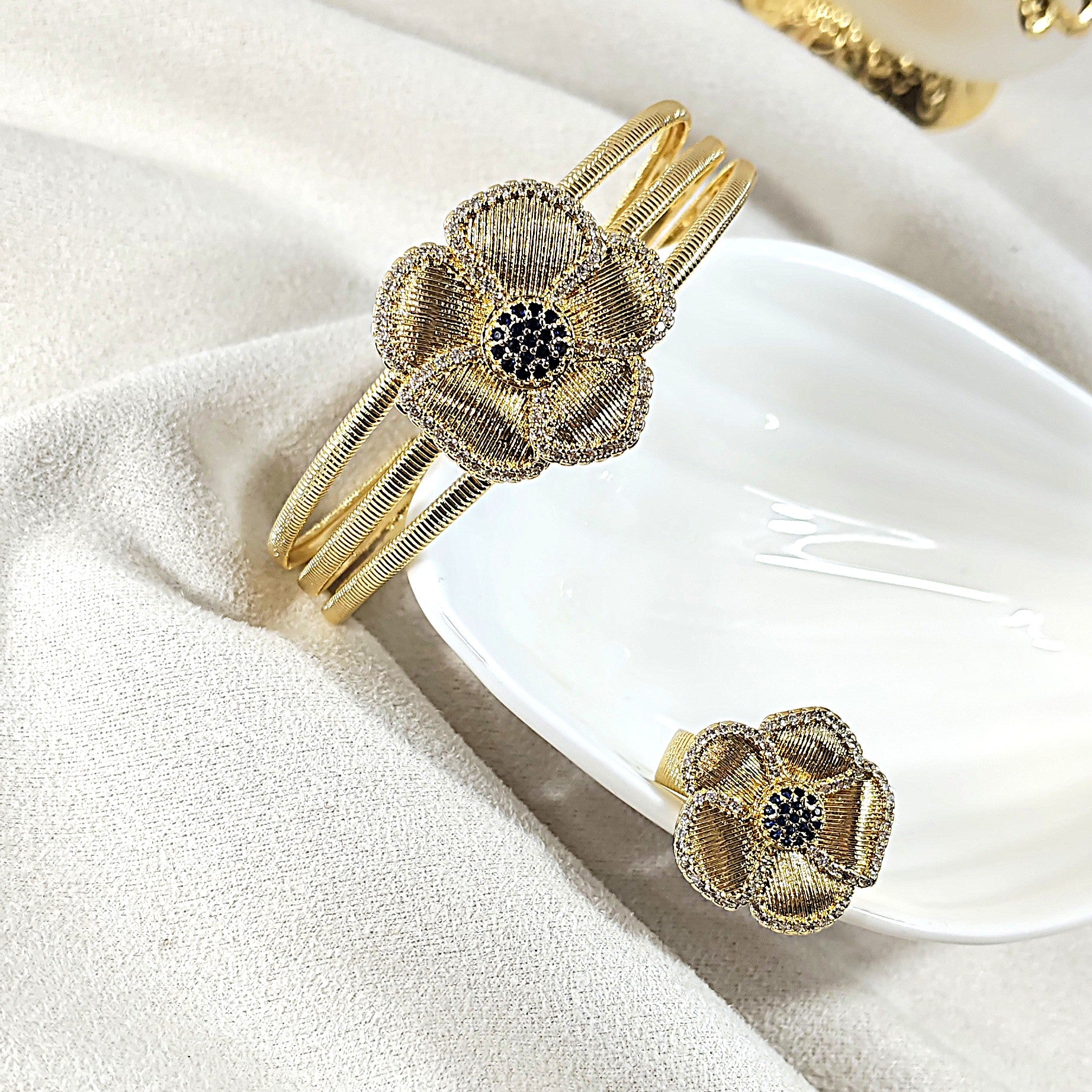 Parure Fleur Élégance en Plaqué Or – Bague & Bracelet Chic et Raffiné