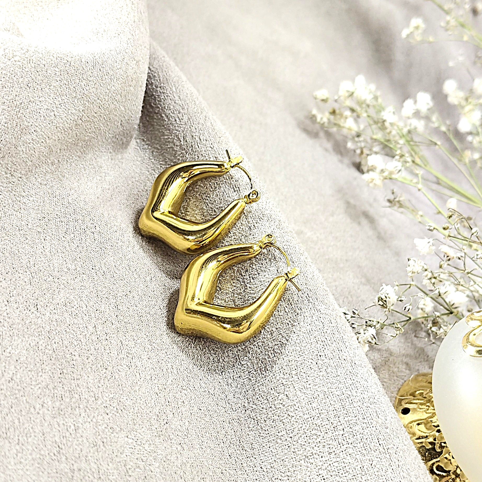 Boucles d’Oreilles Élégance Dorée en Acier Inoxydable