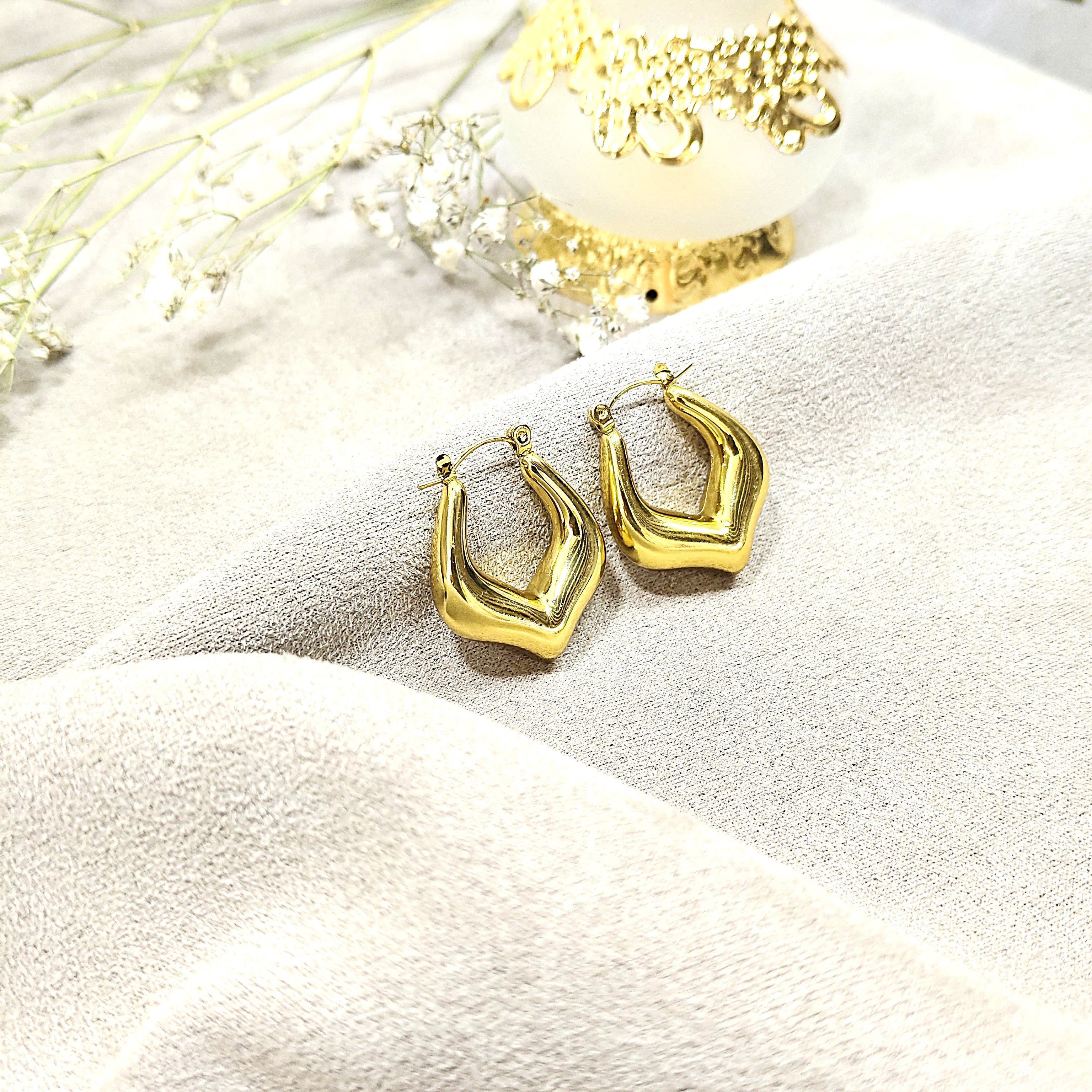 Boucles d’Oreilles Élégance Dorée en Acier Inoxydable
