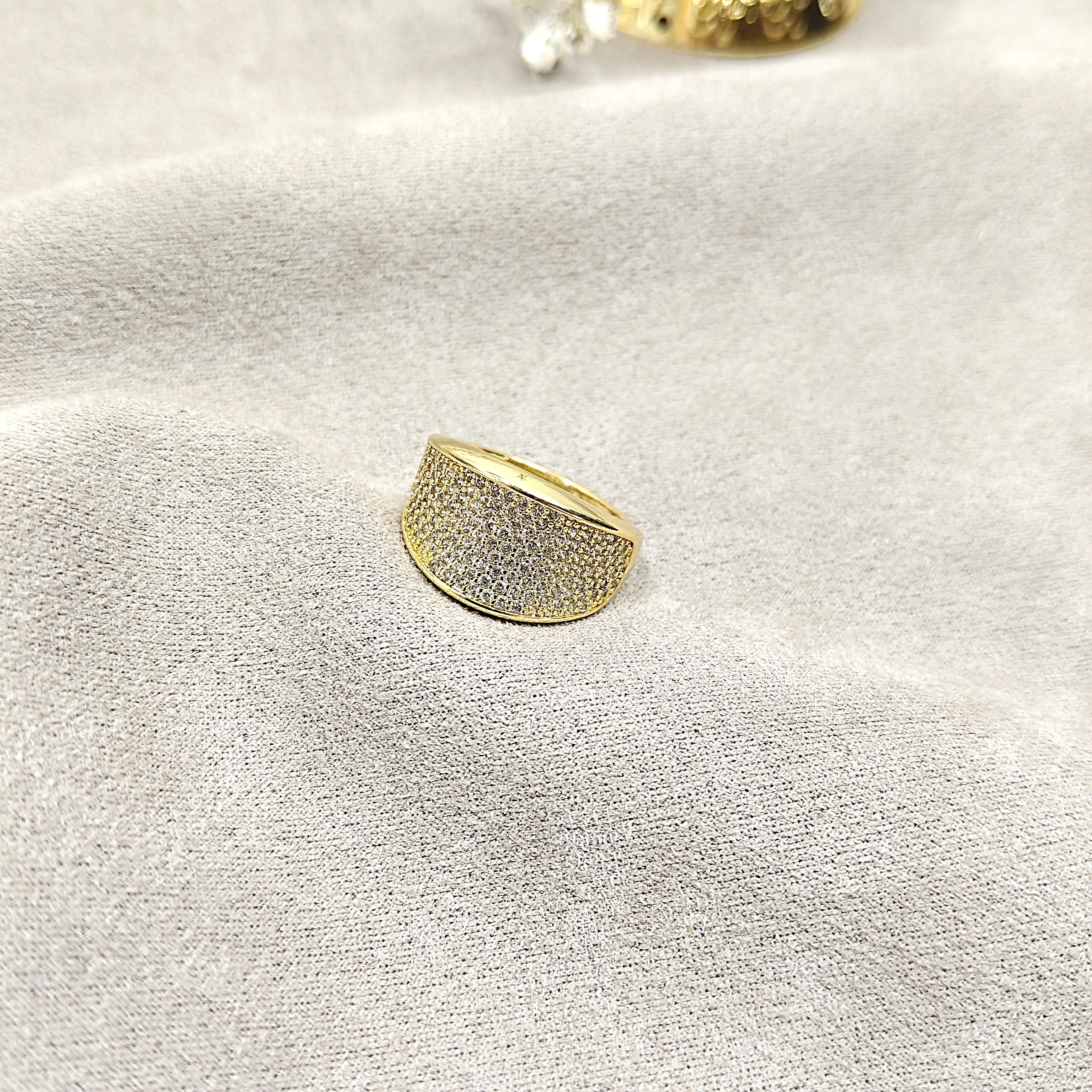Bague Luxe Multicolore en Plaqué Or – Élégance Moderne & Éclat Raffiné