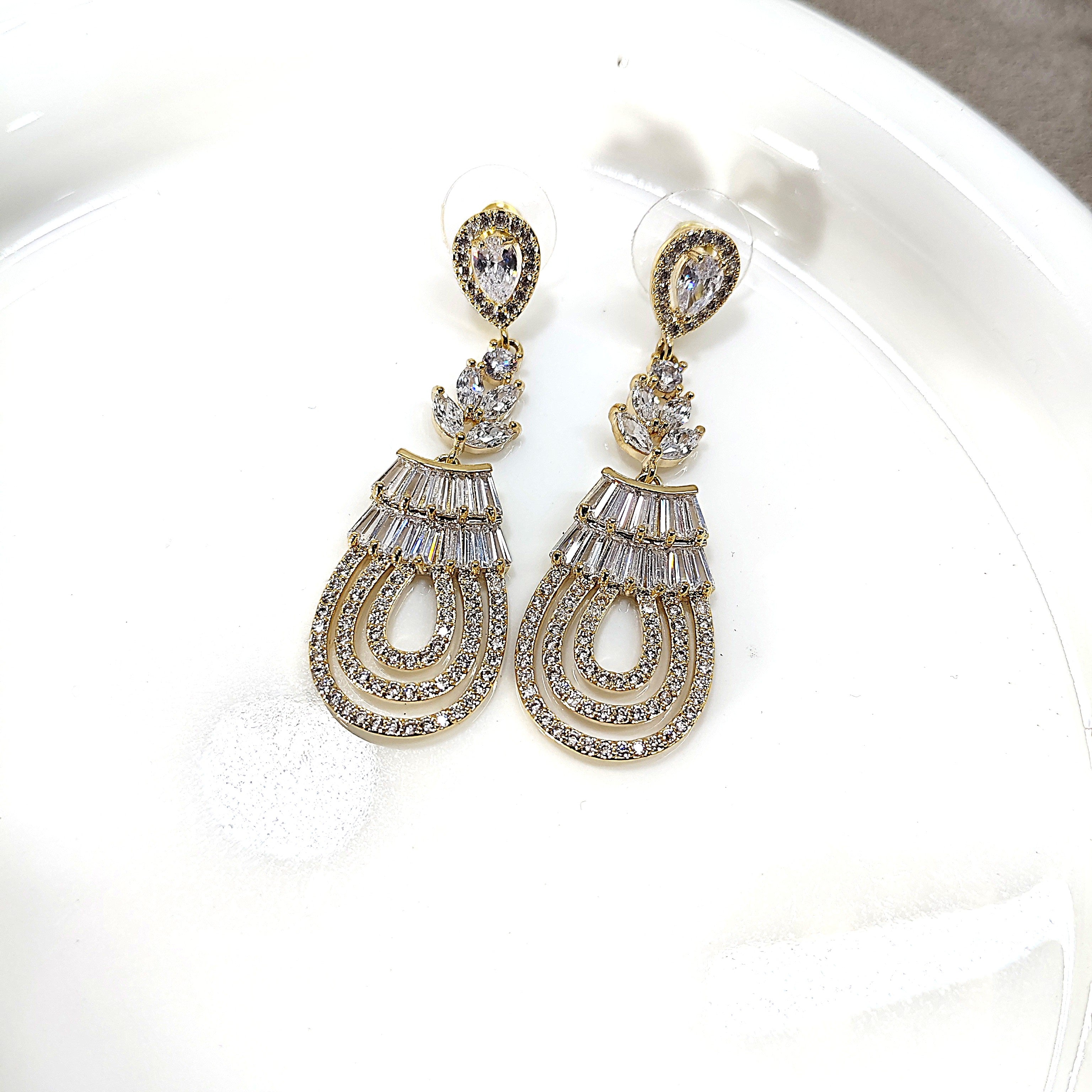 Boucles d’Oreilles Impériale Éclat – Plaqué Or & Cristaux Zircon