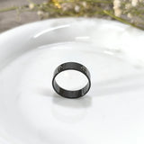 Bague Homme Noir Royal – Couronne Gravée Minimaliste