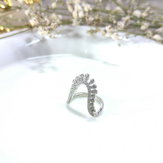 Bague Argent Éclat Royal – Design Couronne en Cristaux