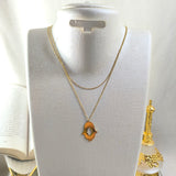 Collier Double Chaîne Doré avec Pendentif Main Élégante – Style Minimaliste Luxe