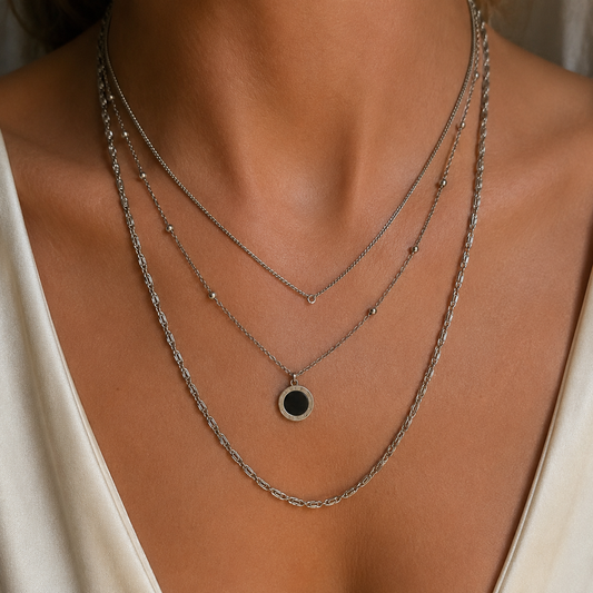 ✨ Collier Multi-Rangs Élégance Noire
