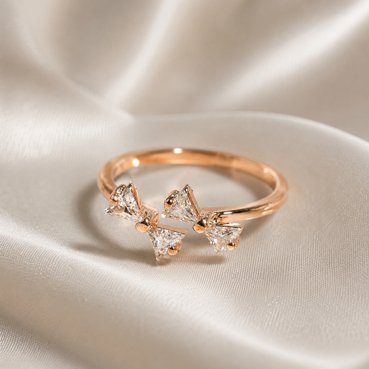 Bague Triangle Brillant Style Moderne