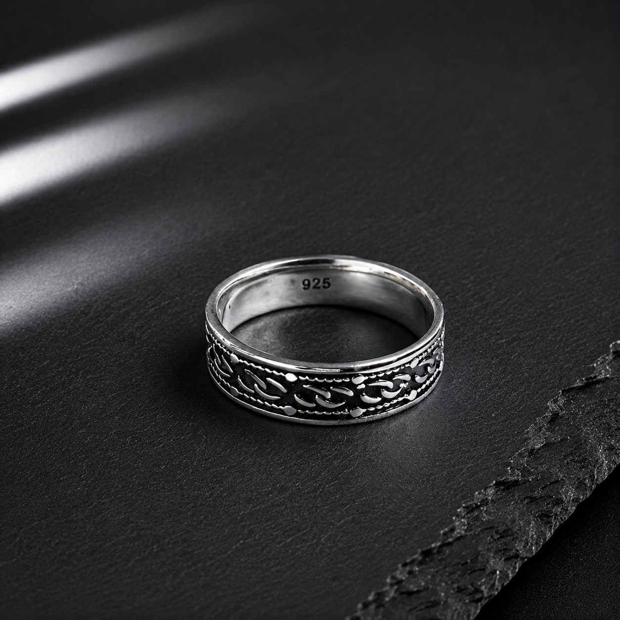 Bague Homme Argent 925 Gravure Celtique Élégante
