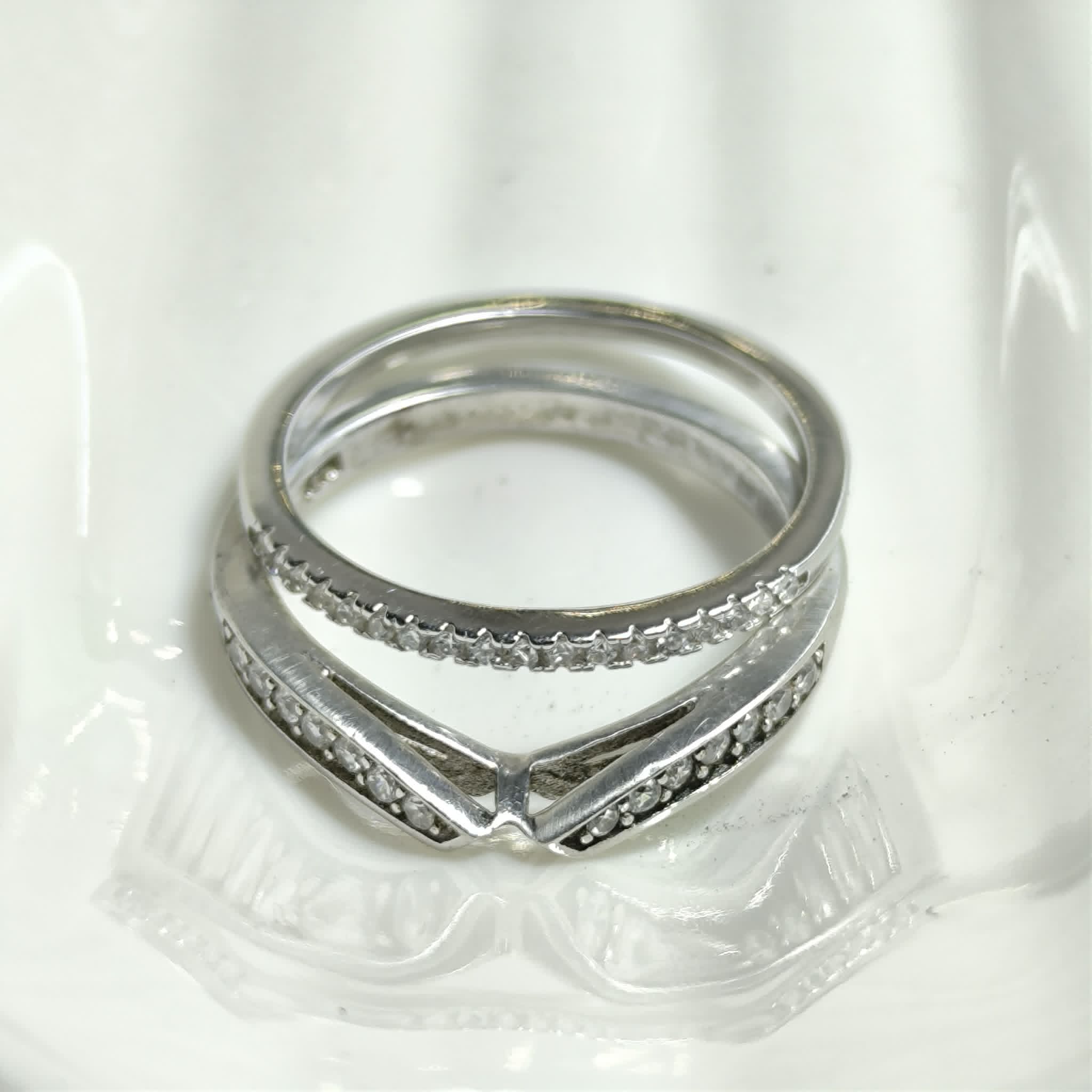 Bague Double Élégance en Argent – Design Chic avec Cristaux