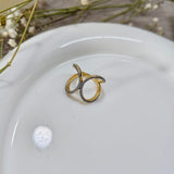 Bague Élégance Infinie Plaqué Or avec Zircons Brillants