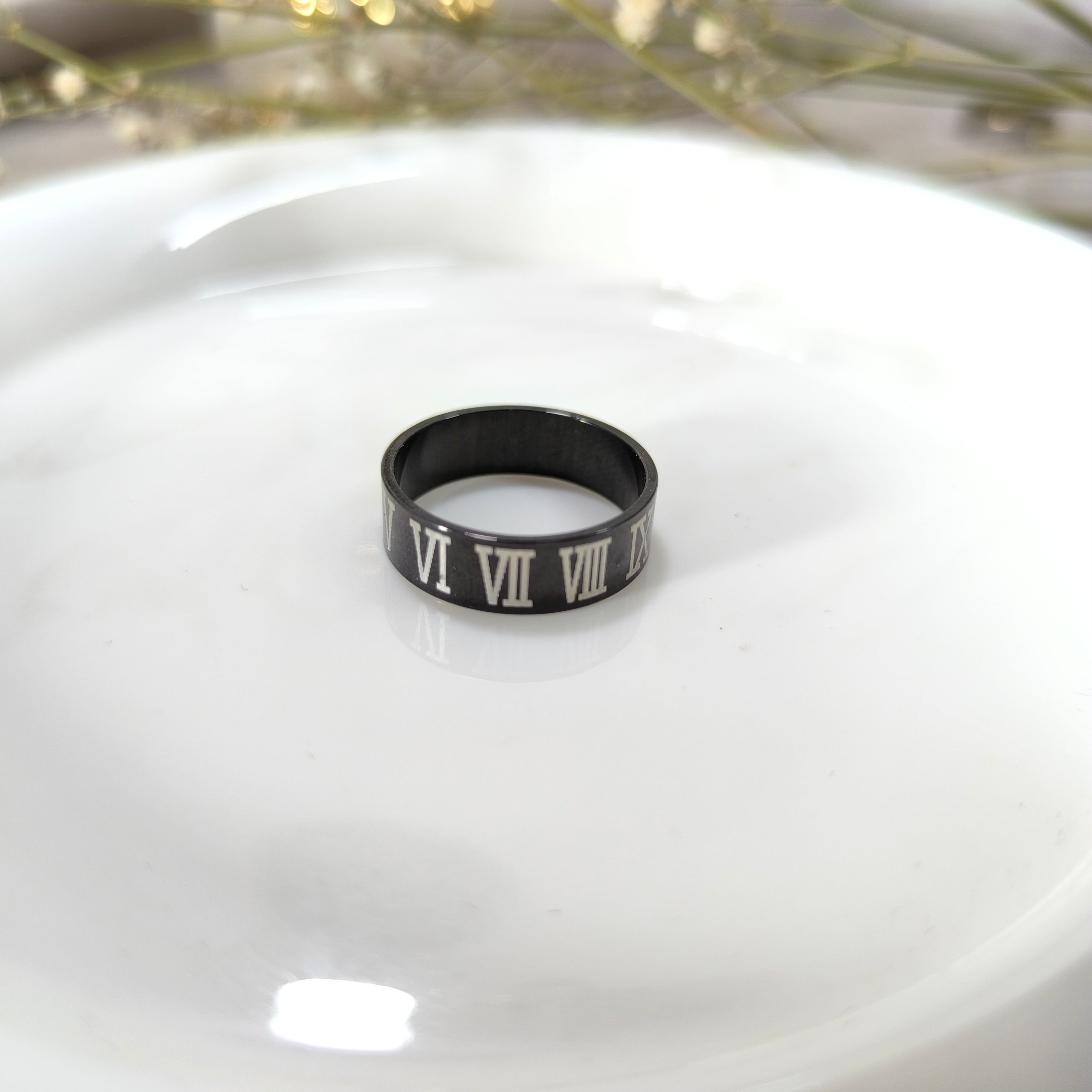 Bague Homme Noire Chiffres Romains – Style Élégance Intemporelle