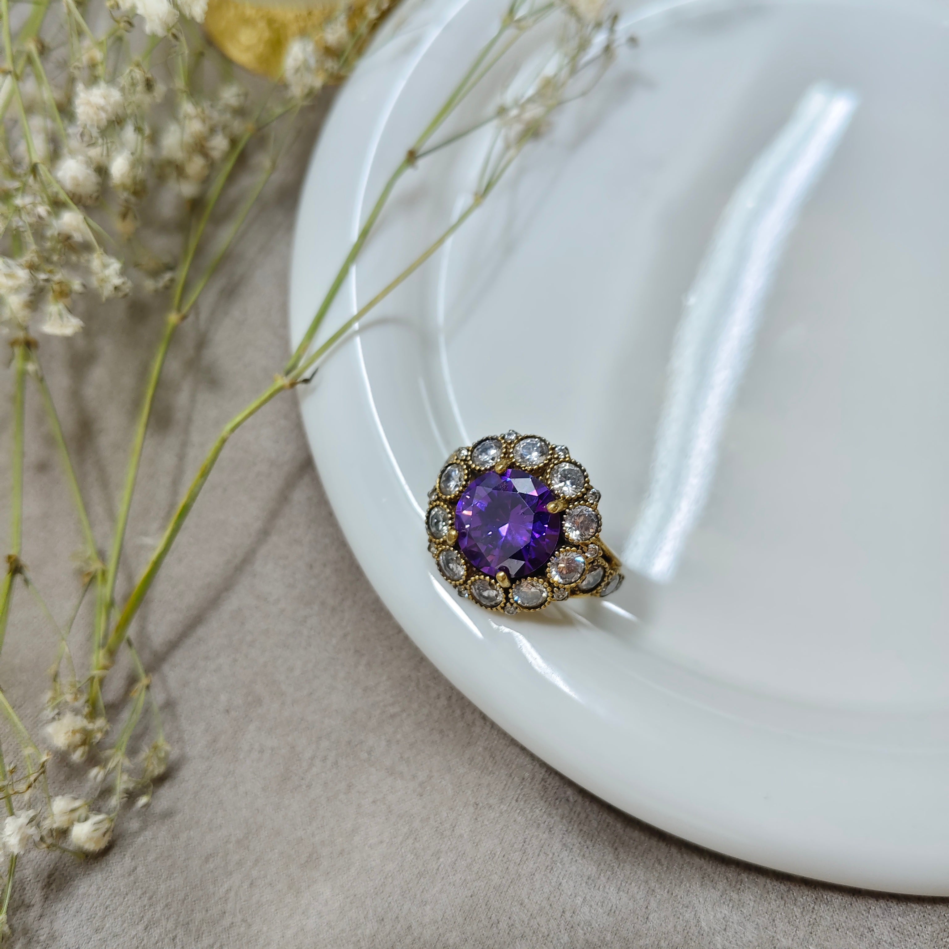 Bague Antique Élégance – Argent et Bronze avec Pierre Violette