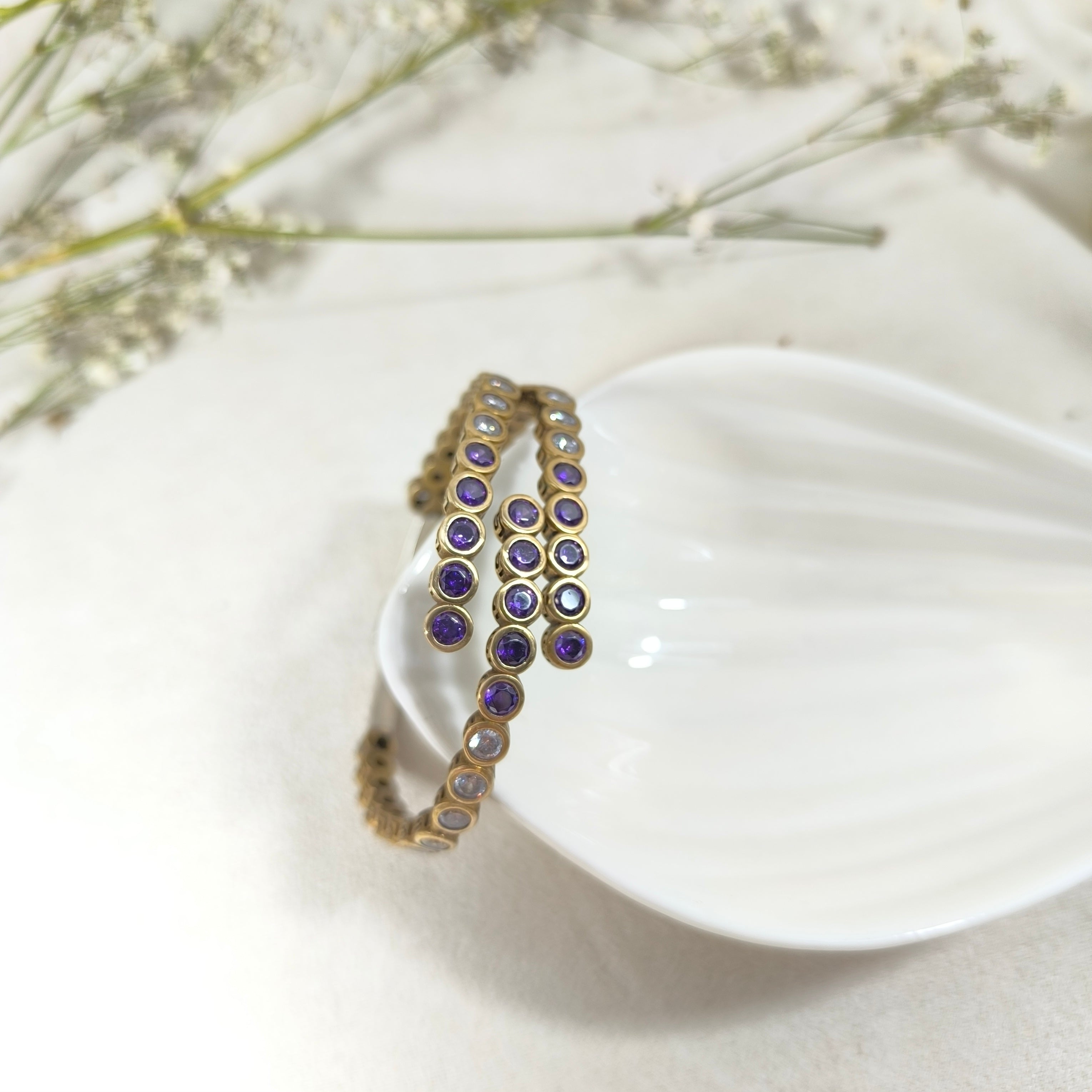 Bracelet Antique Impérial – Bronze & Argent aux Pierres Violettes