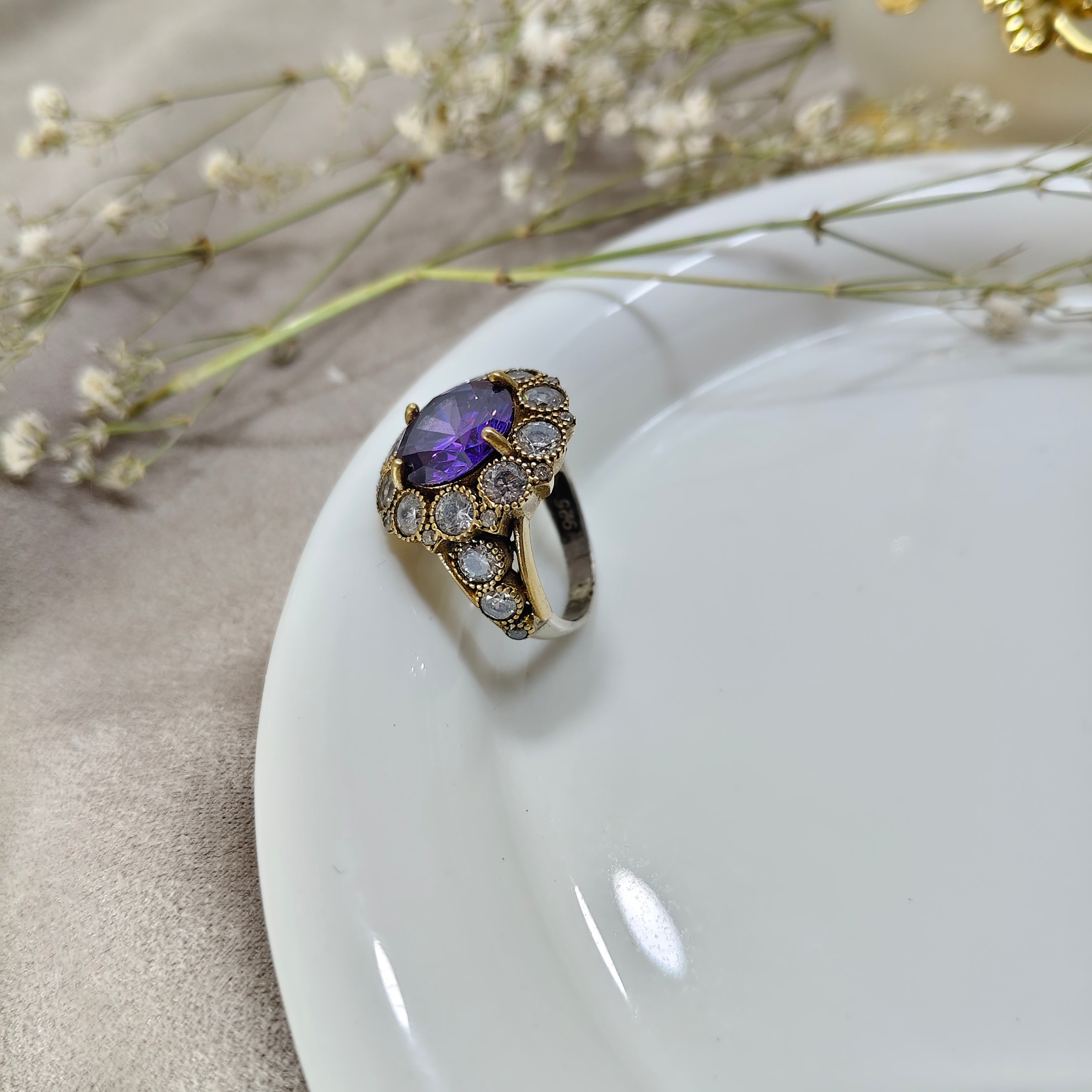 Bague Antique Élégance – Argent et Bronze avec Pierre Violette