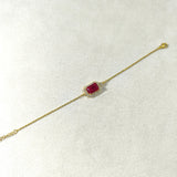 Bracelet Élégance Carrée – Pierre Centrale & Dorée (Bleu, Blanc, Rose)