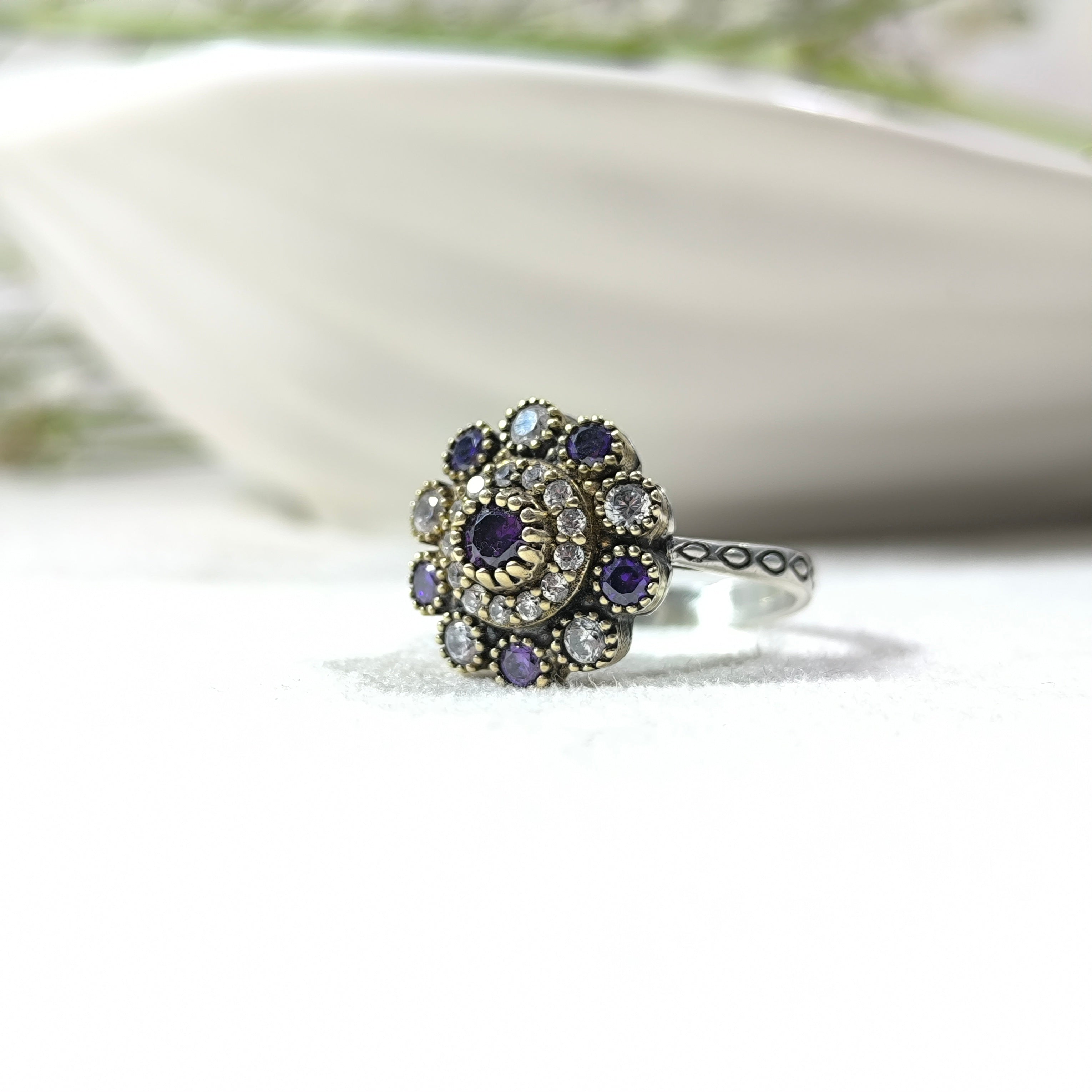 Bague Antiques Impériales en Argent & Bronze – Pierres de Couleur