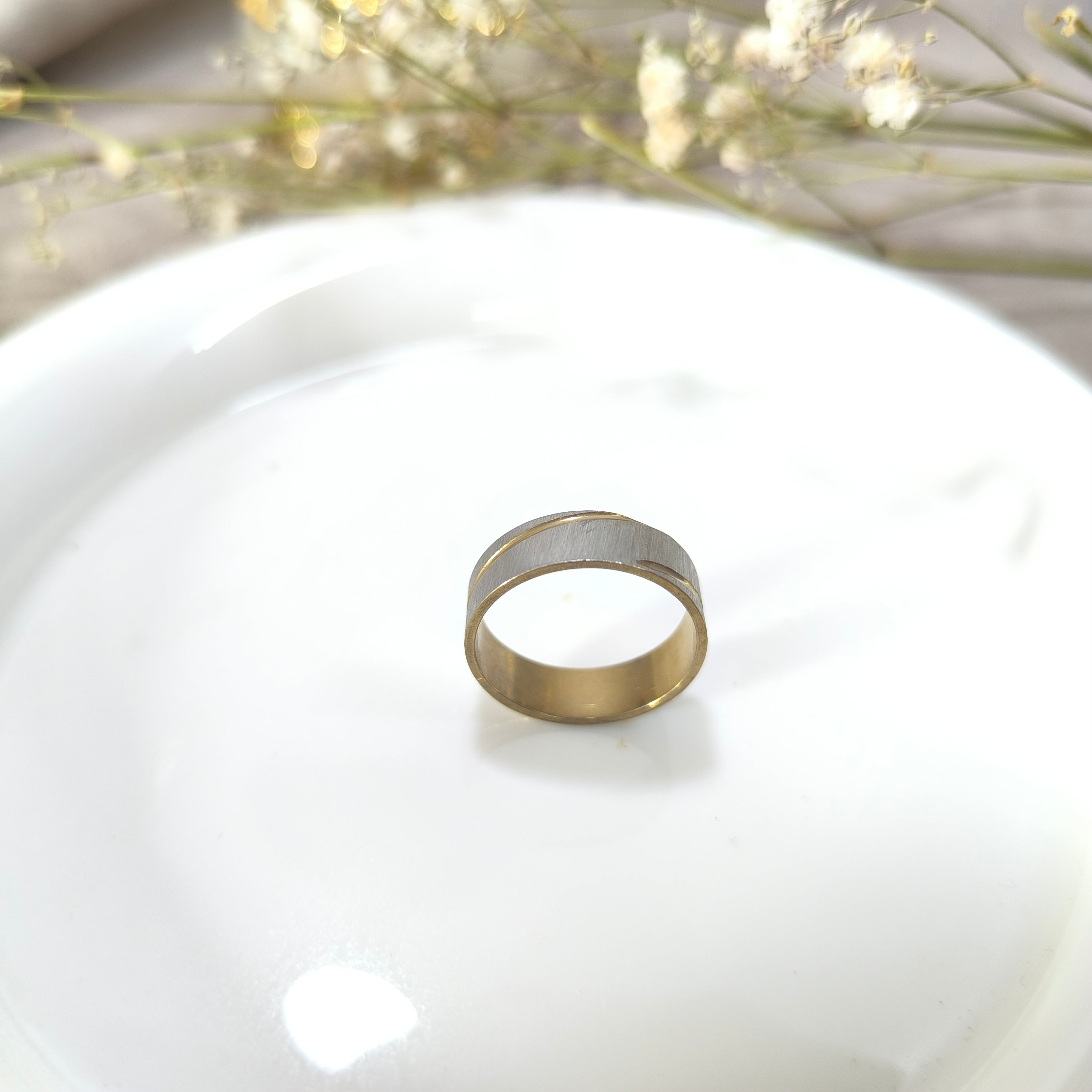 Bague Élégance Royale – Finition Or & Argent