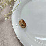 Bague Motifs Géométriques Gravés – Plaqué Or CN – Garantie 10 Ans