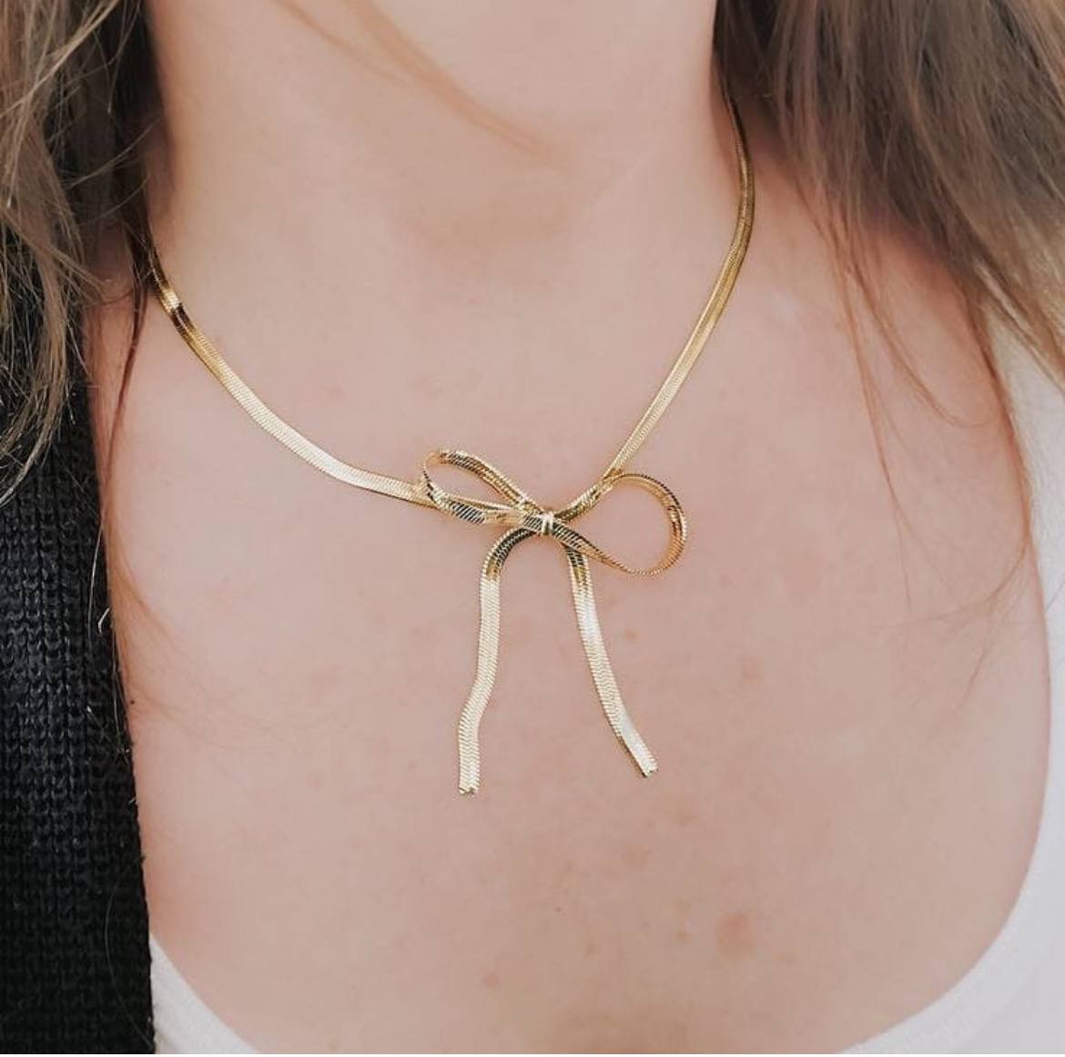 Parure Élégance Dorée – 4 Pièces en Acier Inoxydable